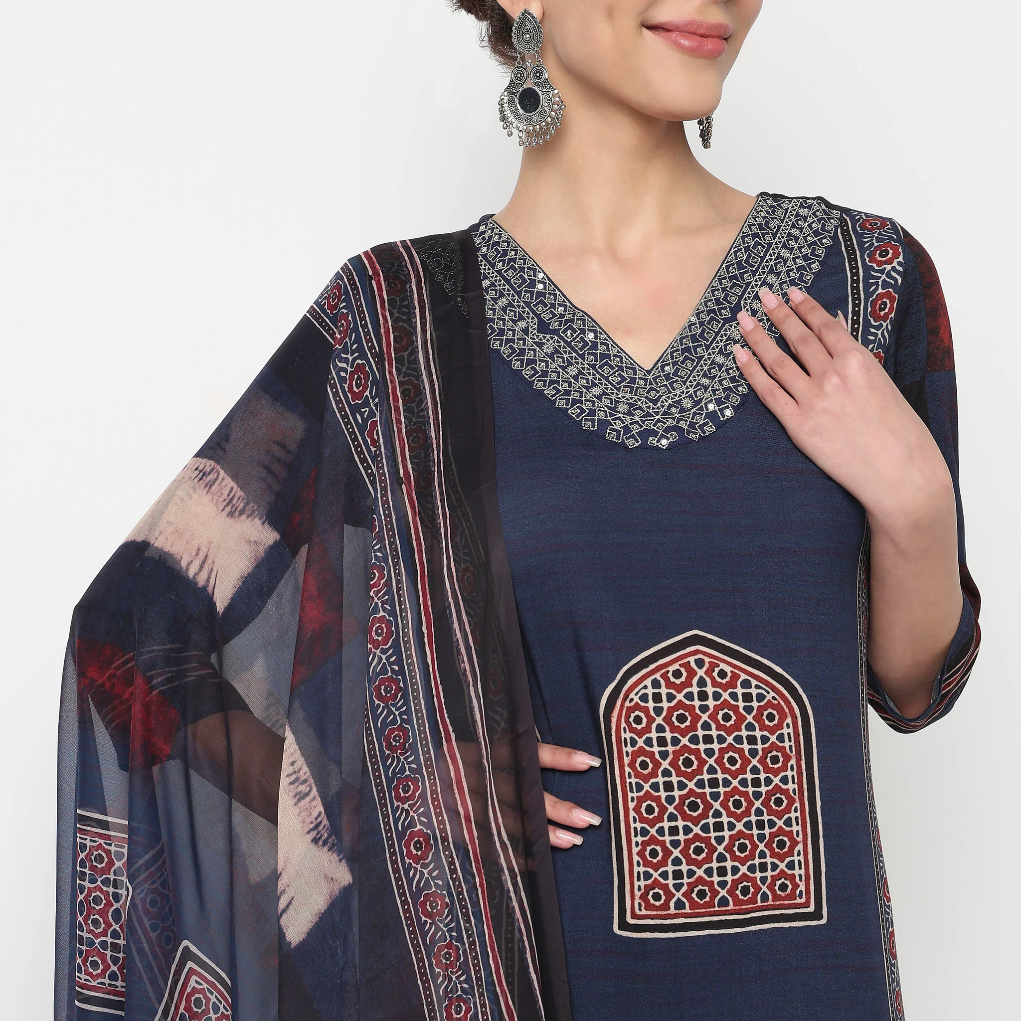 Printed Straight Kurta with Pant and Dupatta Set - Image 4