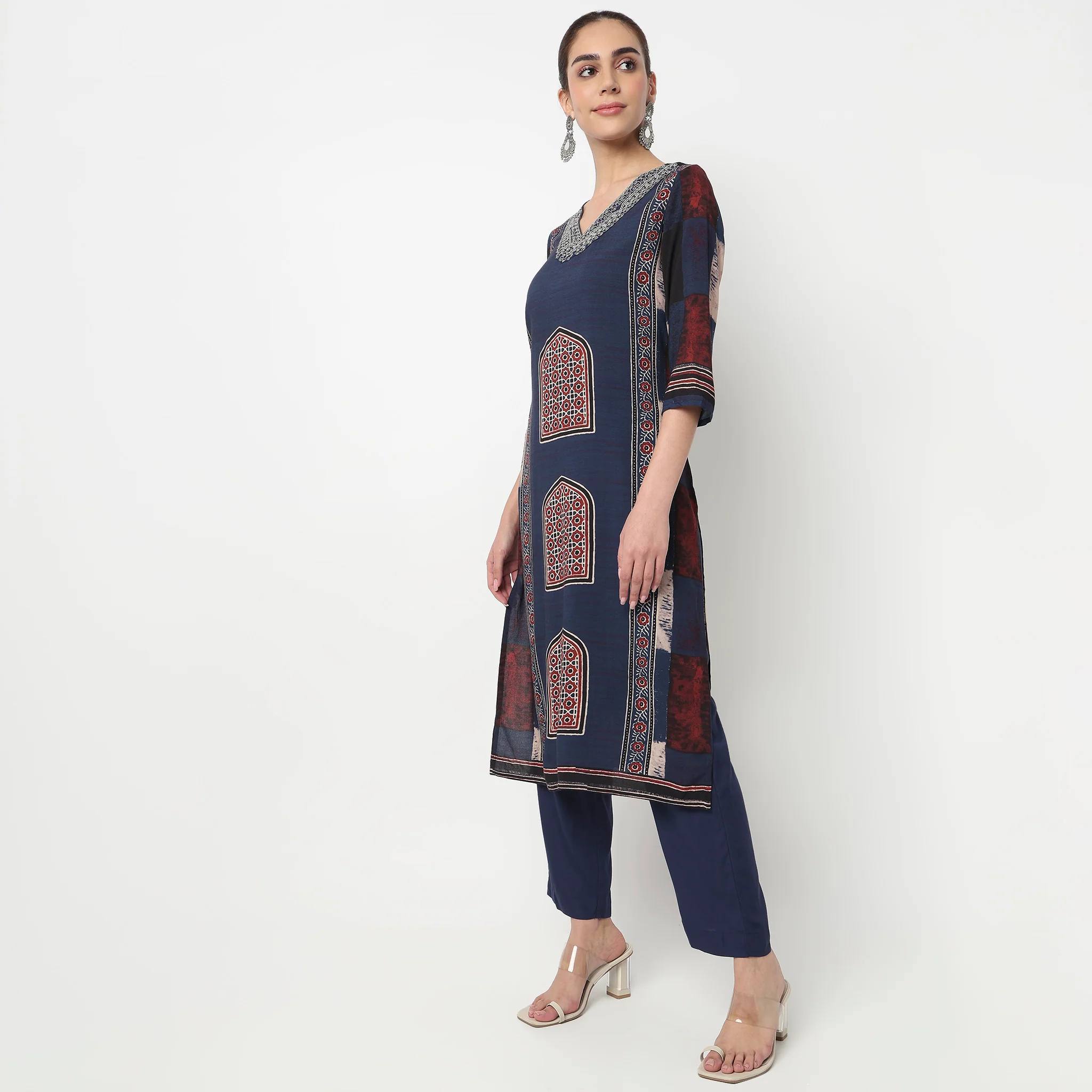 Printed Straight Kurta with Pant and Dupatta Set - Image 5