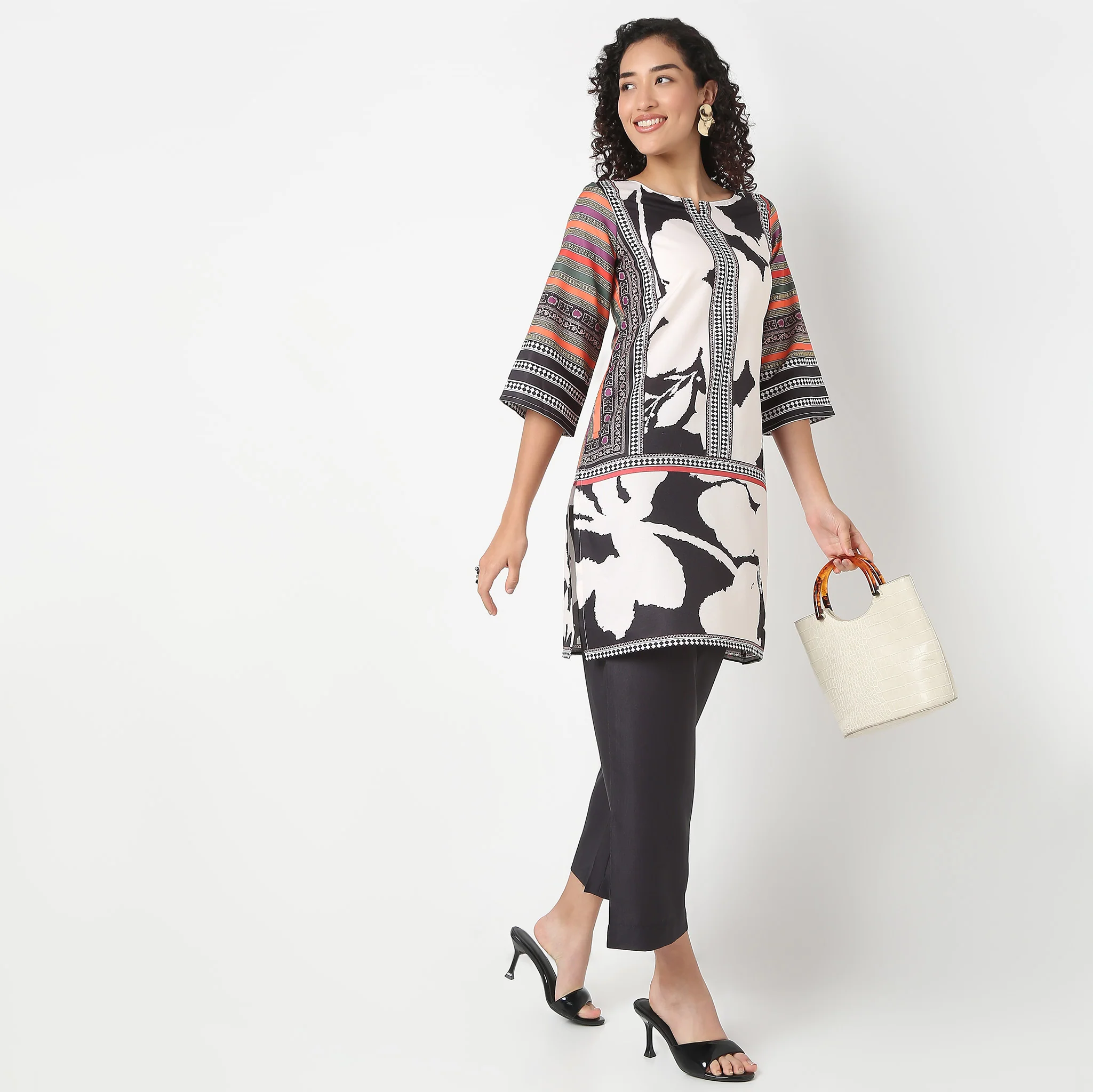Printed Straight Kurta With Pant Set