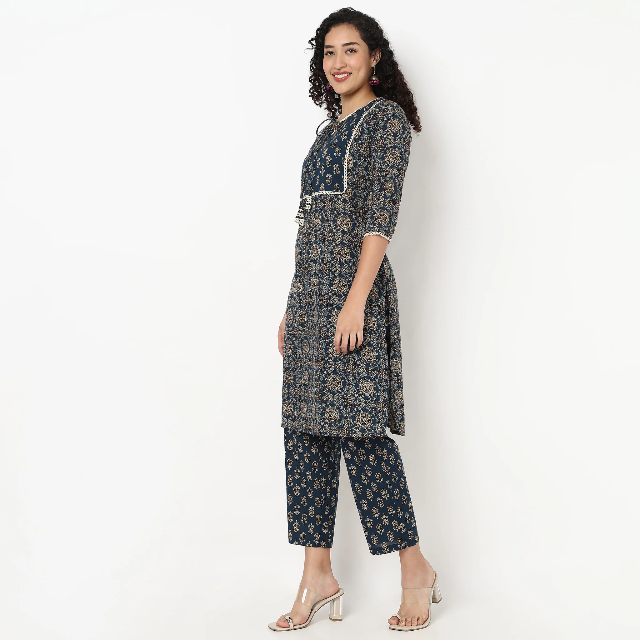 Printed Straight Kurta With Pant Set - Image 12