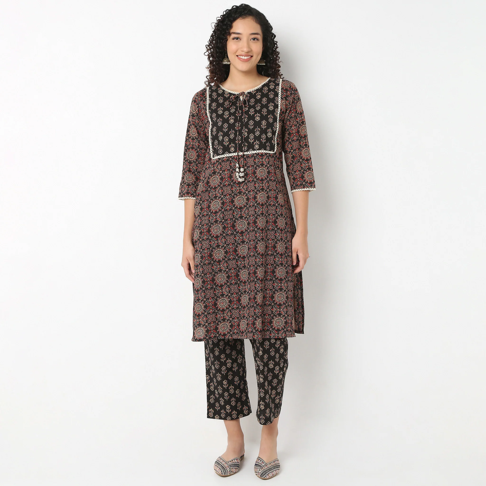 Printed Straight Kurta With Pant Set - Image 2