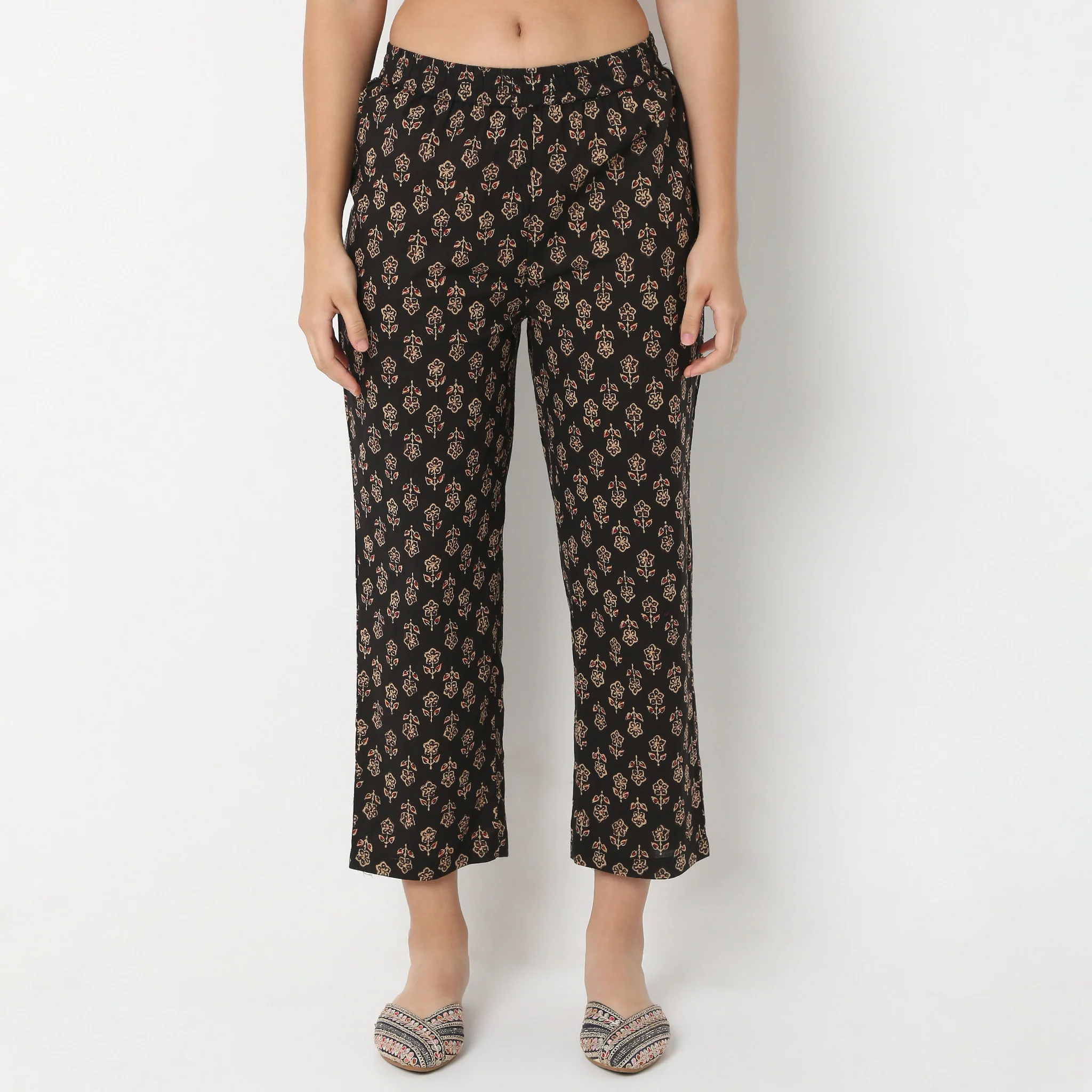 Printed Straight Kurta With Pant Set - Image 6
