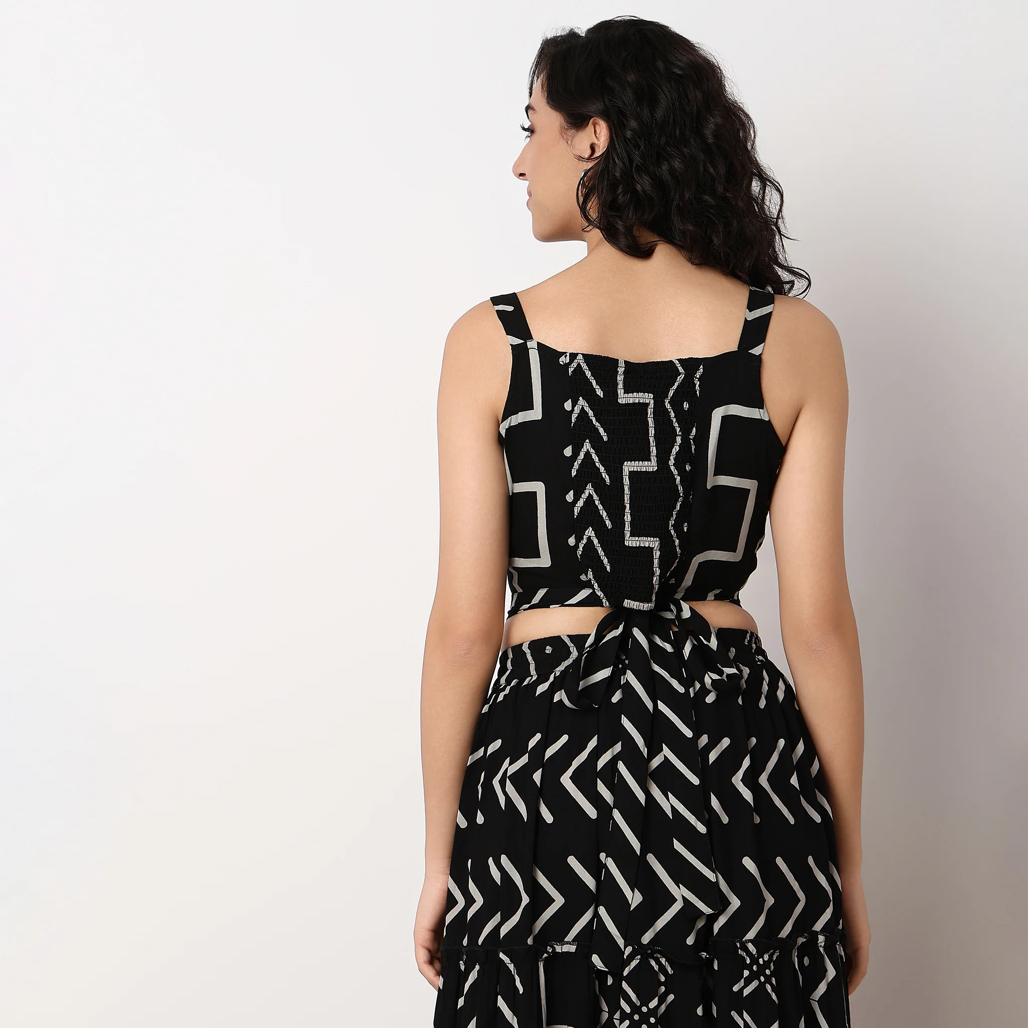 Printed Strappy Crop Top - Image 3
