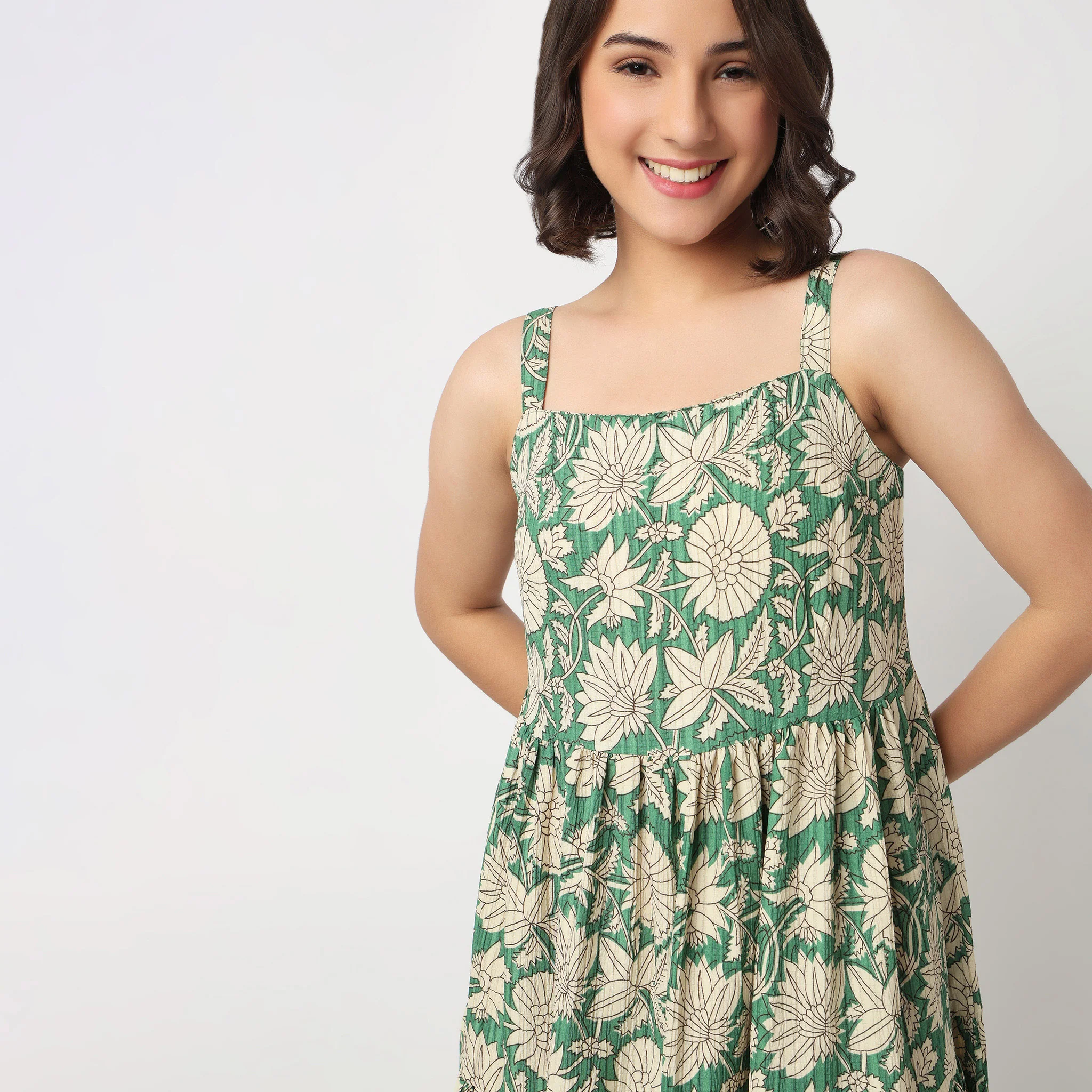 Printed Strappy Tiered Dress - Image 4