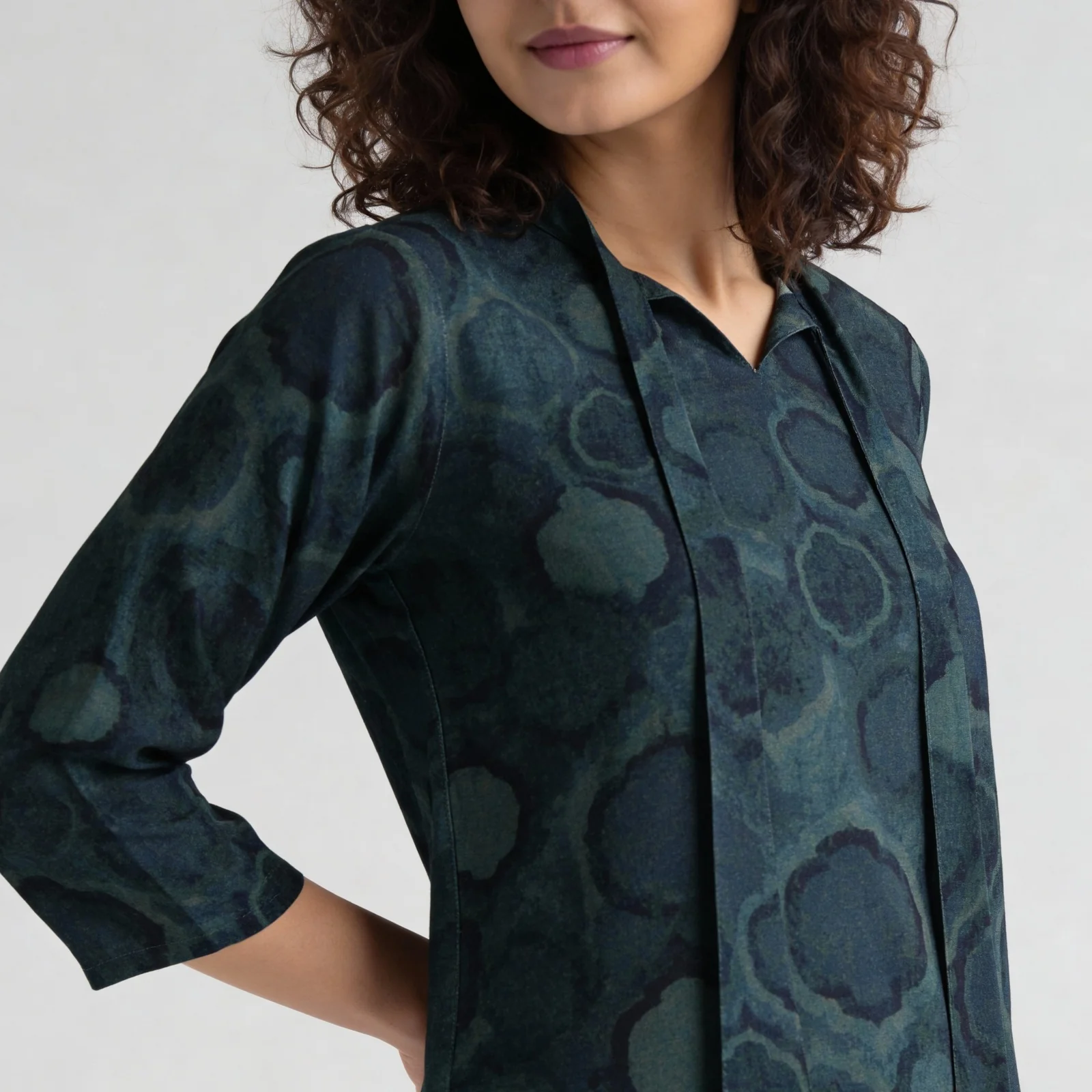 Printed Tie-Up Neck Straight Kurta with Pant Set - Image 4