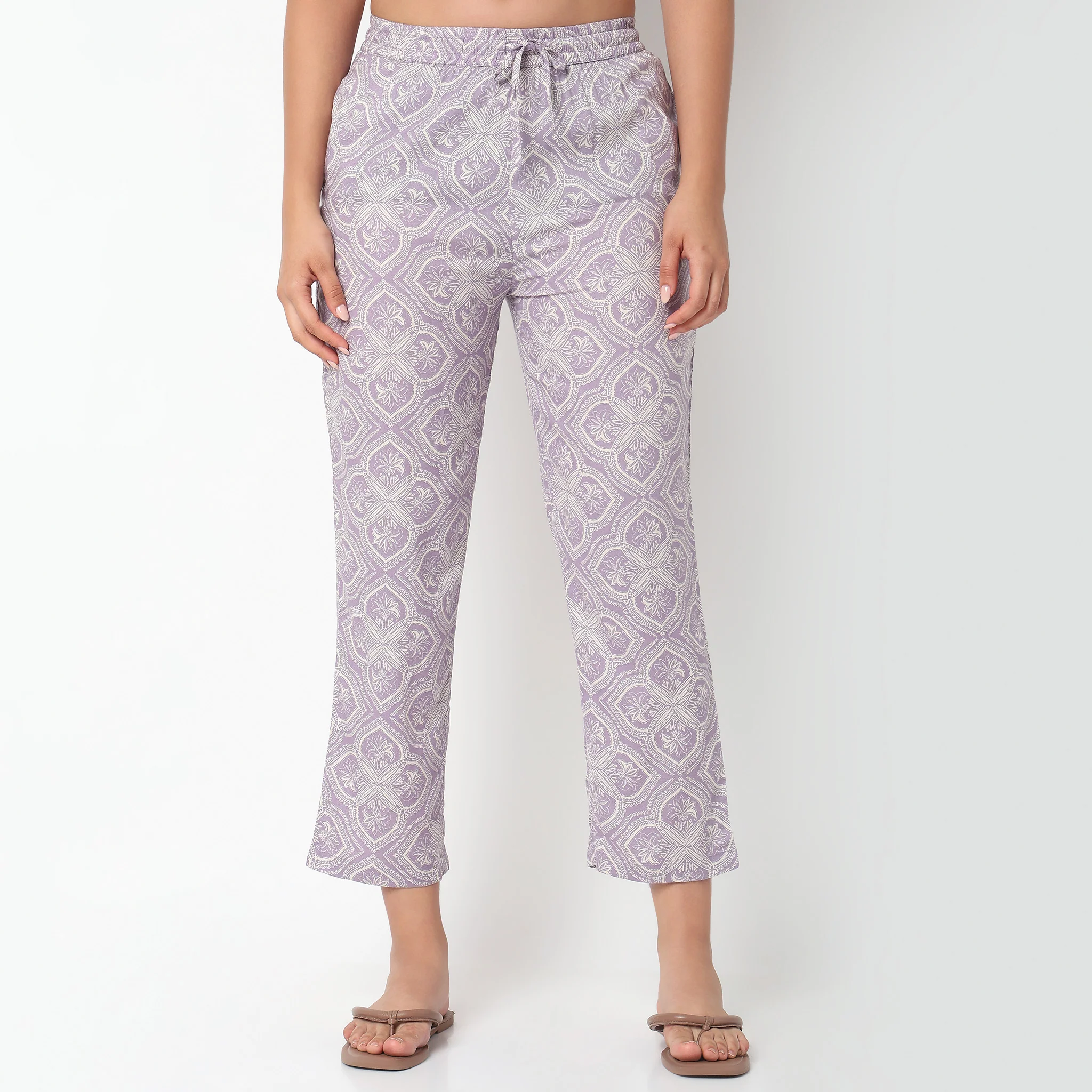 Printed Tunic and Pant Sleepwear Set - Image 6