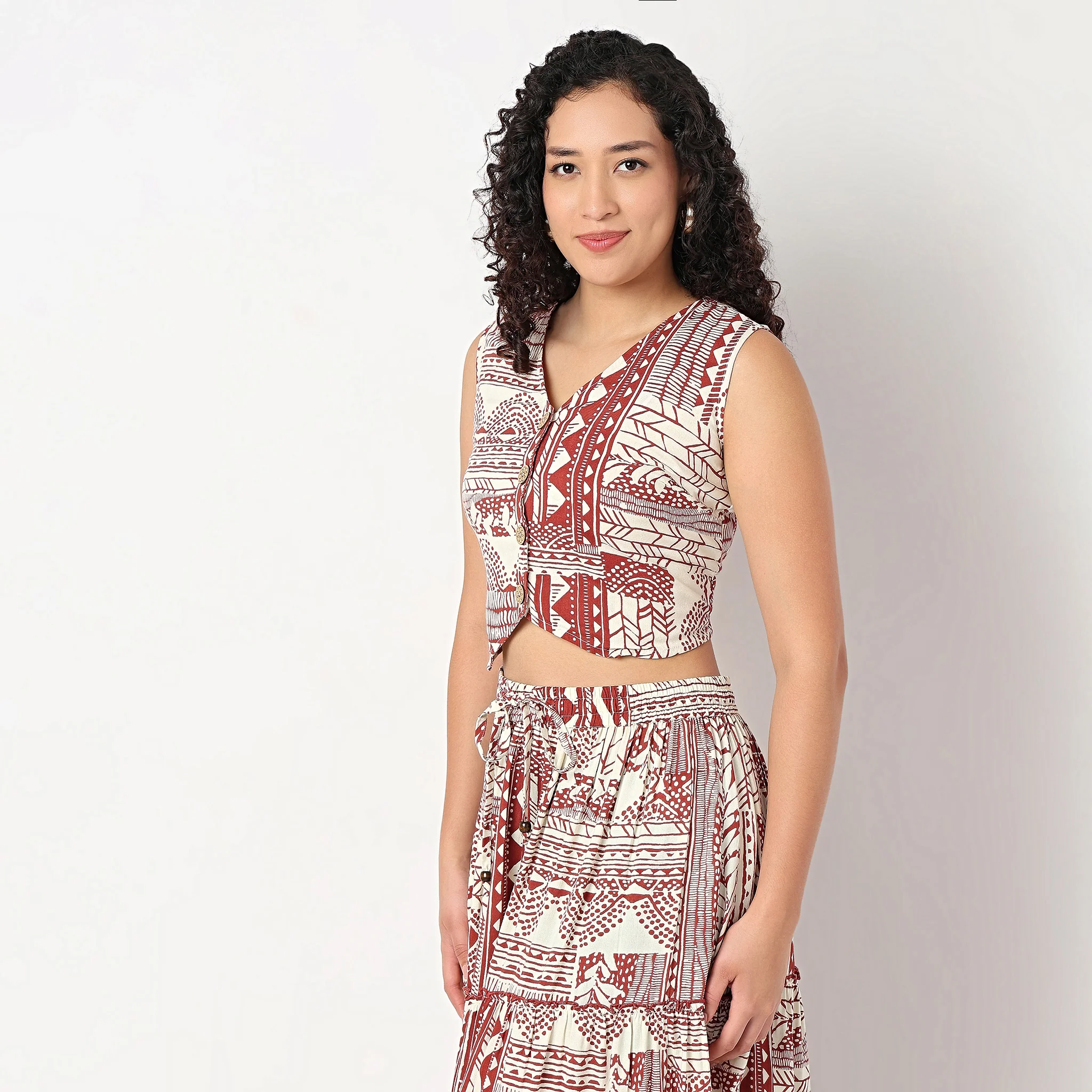 Printed V-Neck Crop Top - Image 5