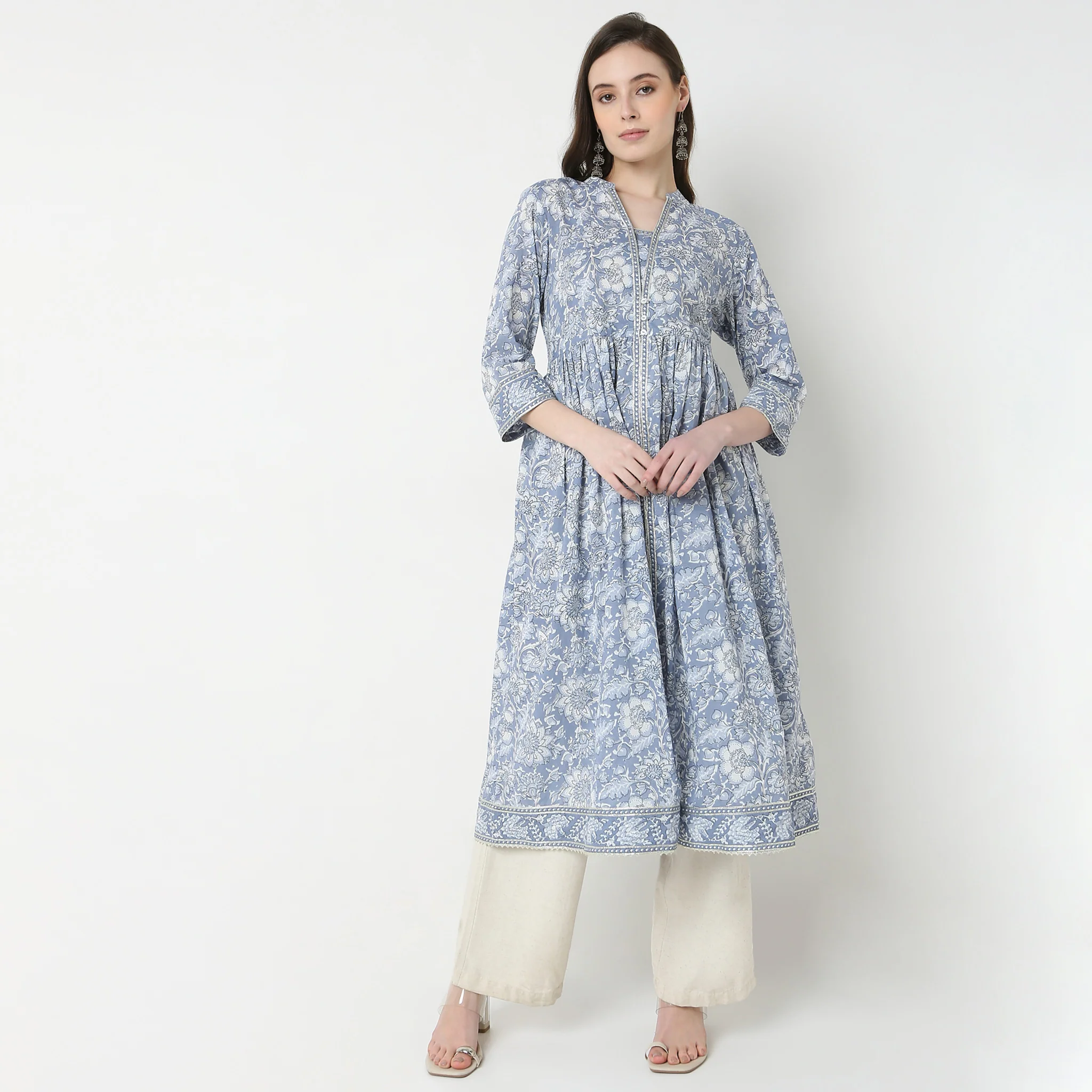 Printed V-Neck Flared Kurta - Image 2