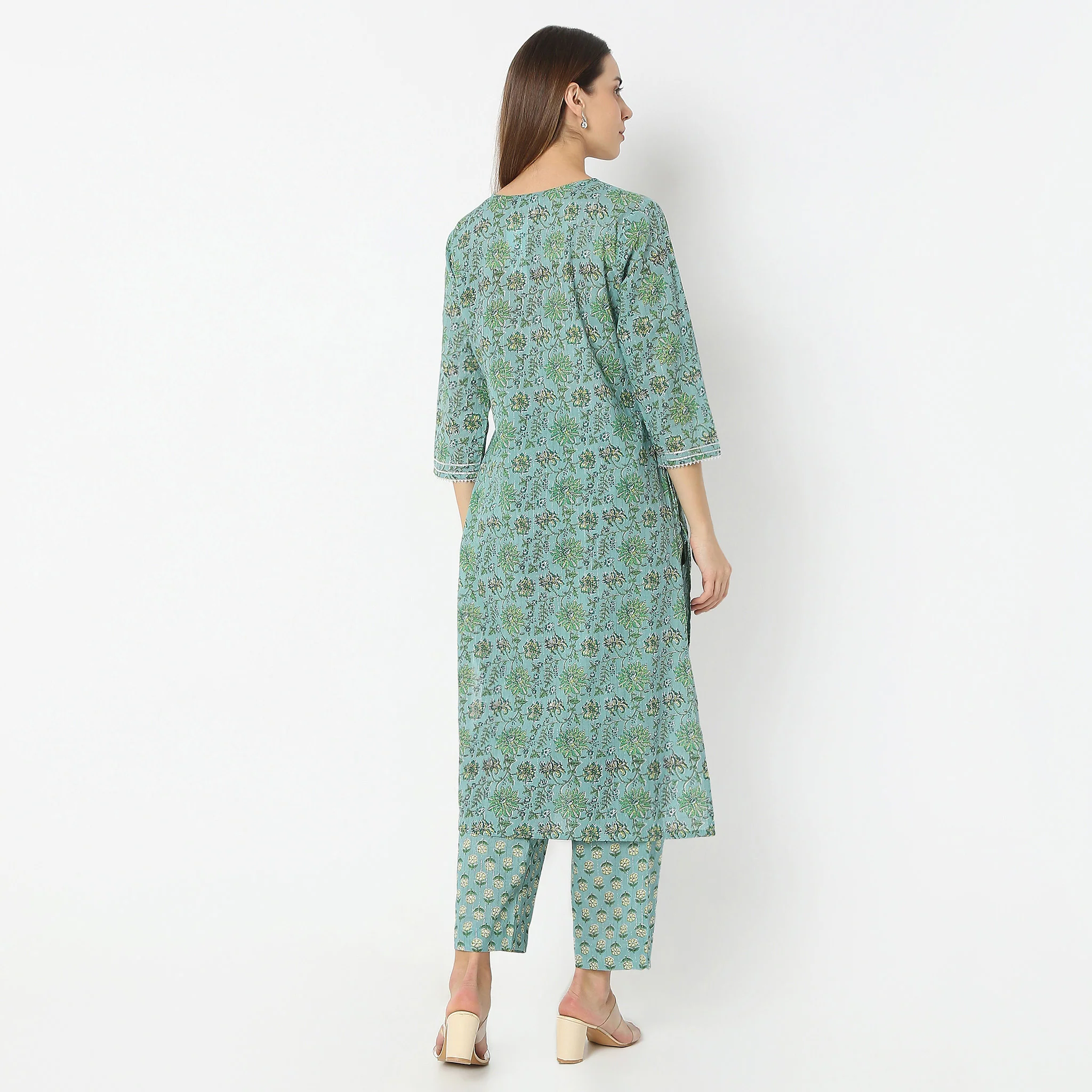 Printed V-Neck Handcrafted Elegance Flare Fit Kurta And Pant With Dupatta Set - Image 3