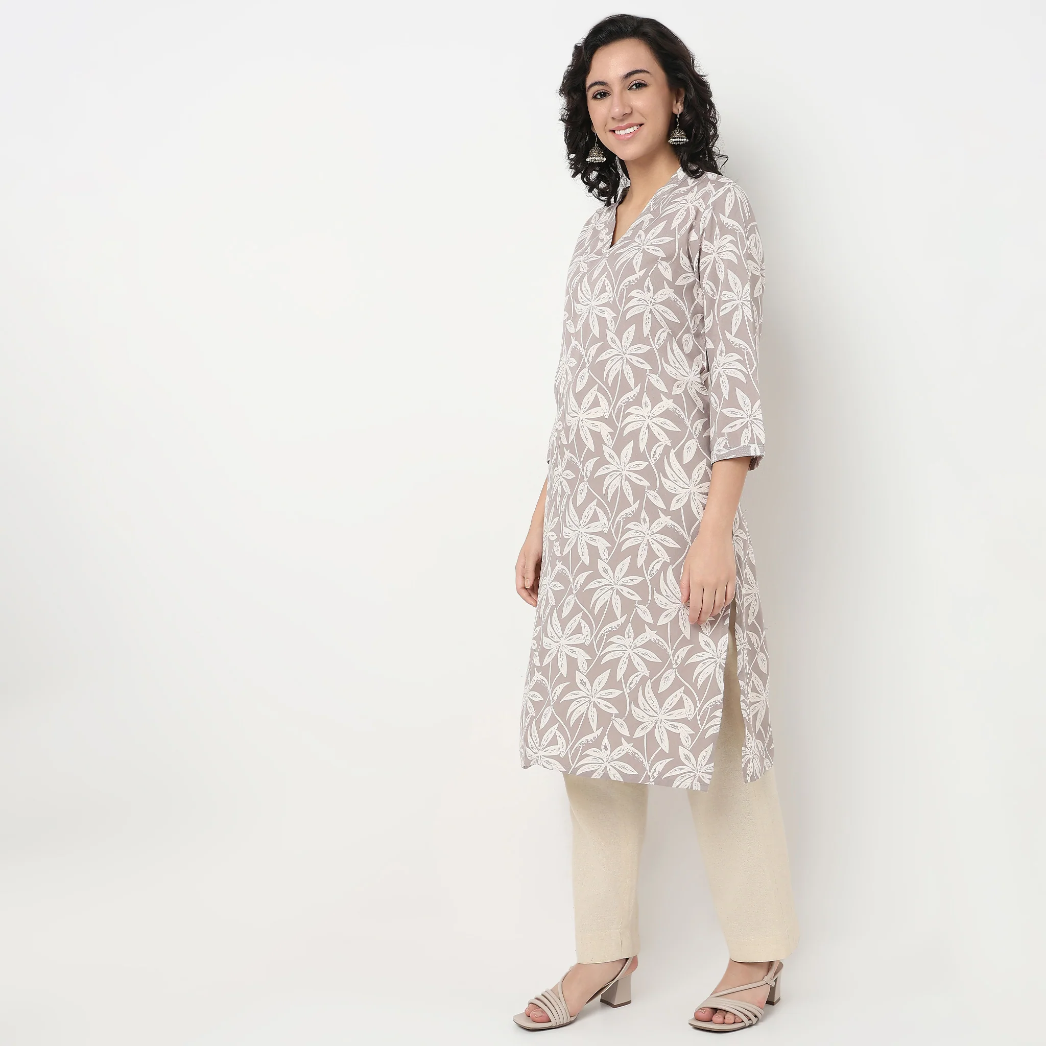 Printed V Neck Long Kurta With Couching - Image 5