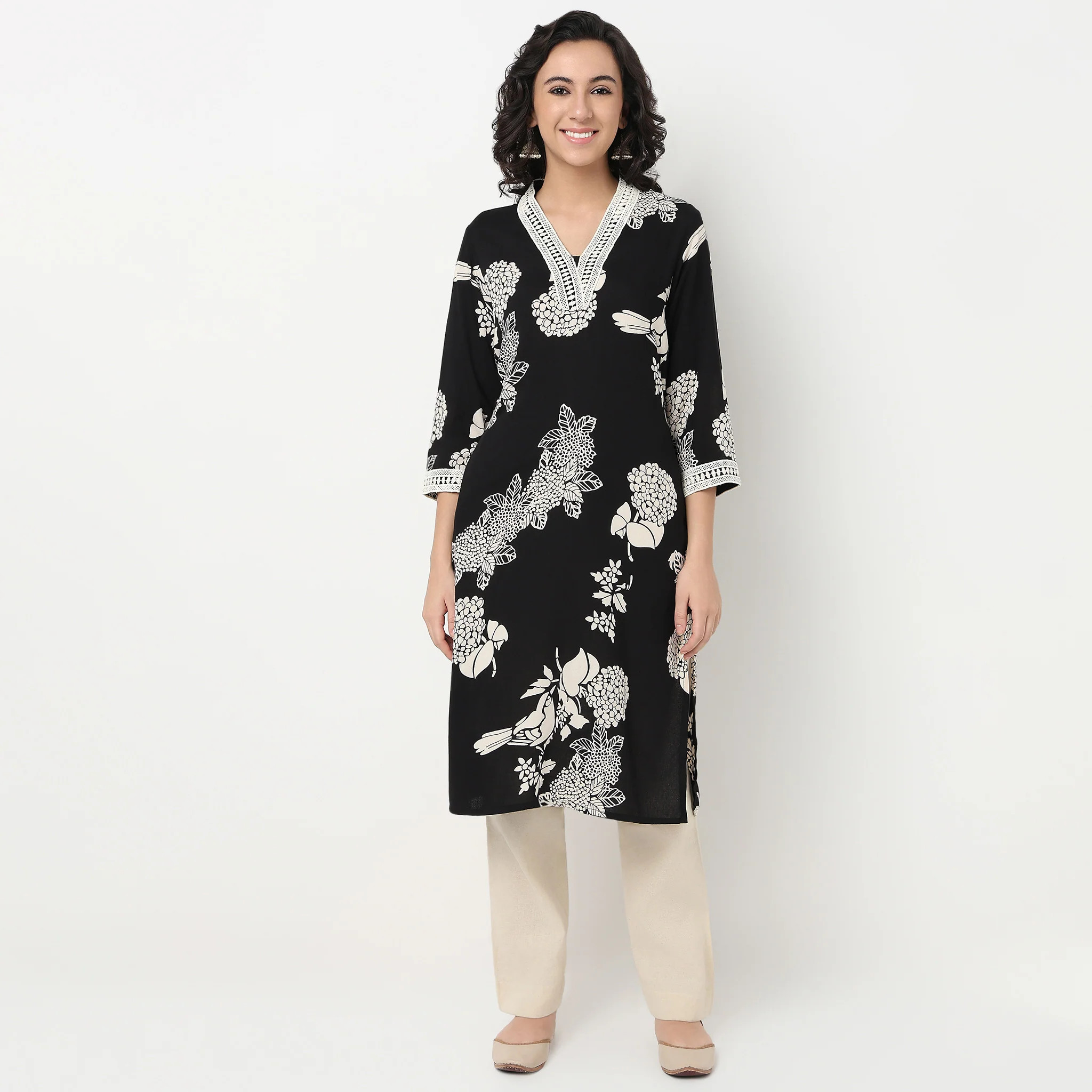 Printed V Neck Long Kurta With Lace - Image 2