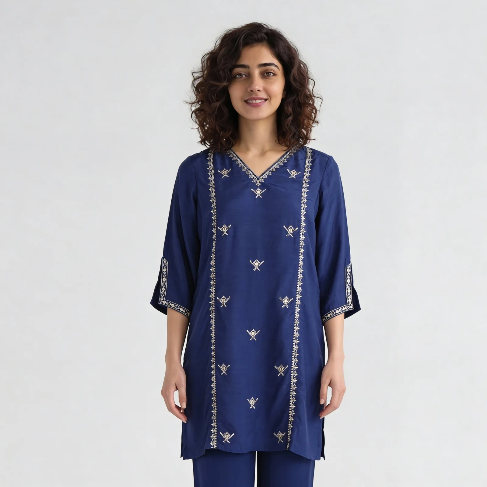 Printed V-Neck Straight Kurta - Image 2