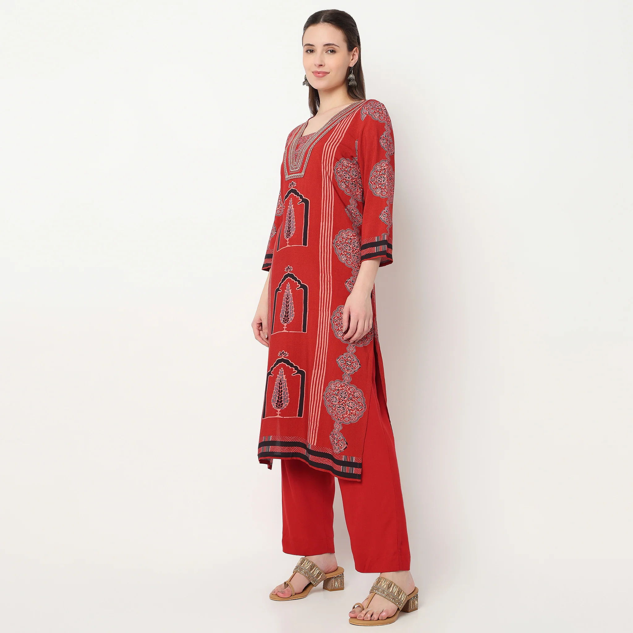 Printed V-Neck Straight Kurta with Pant Set - Image 5