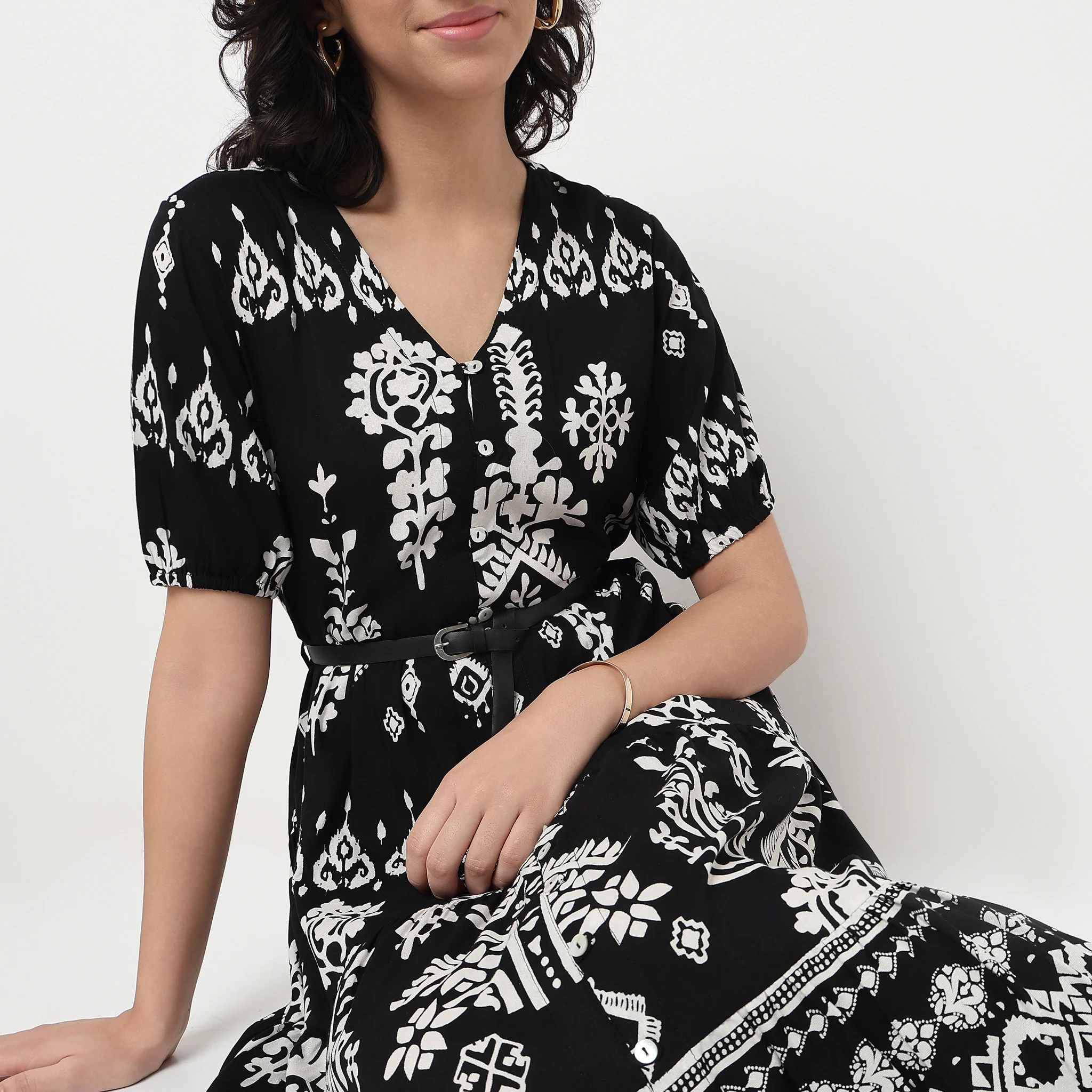 Printed V-Neck Tiered Dress - Image 4