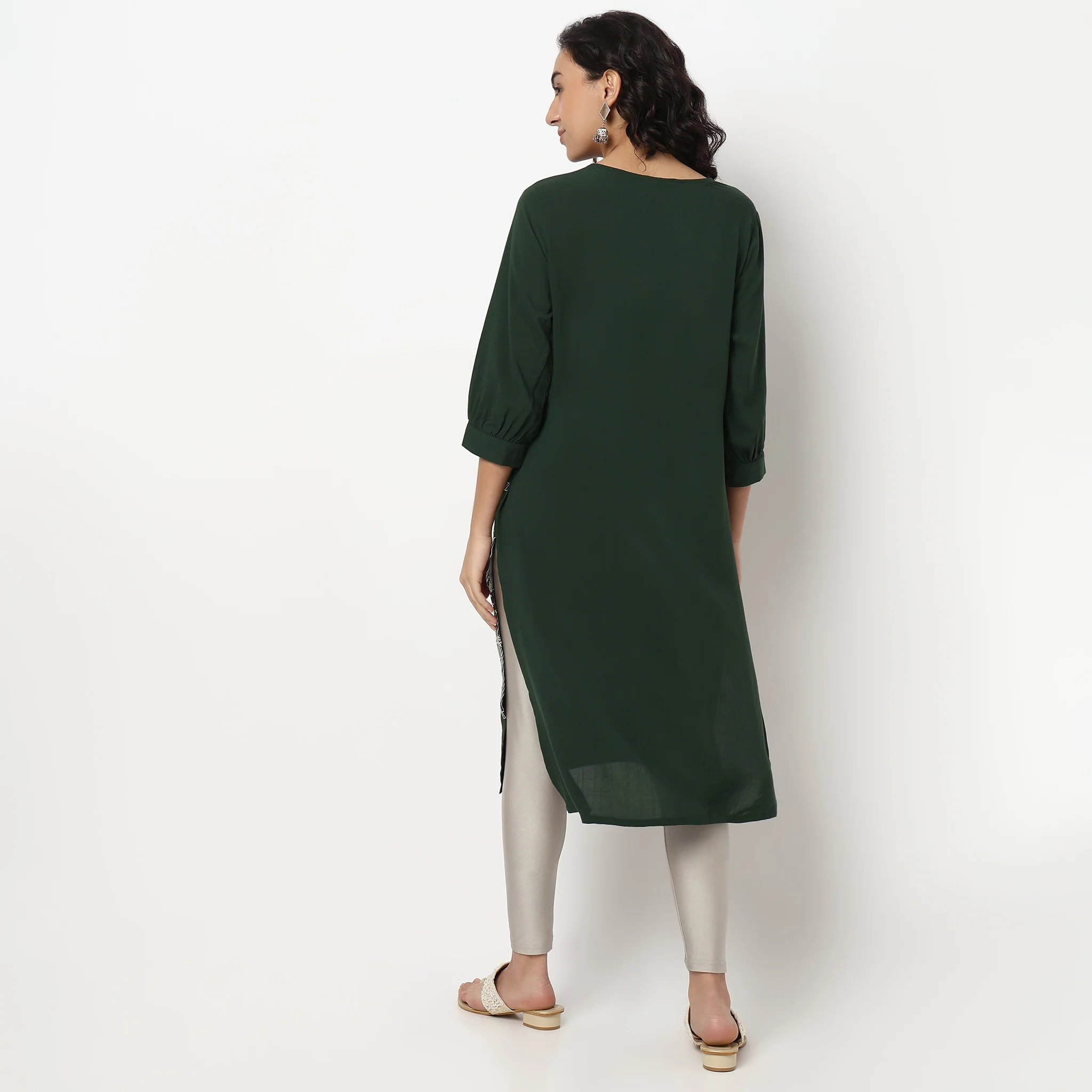 Printed V Neck Kurta - Image 3