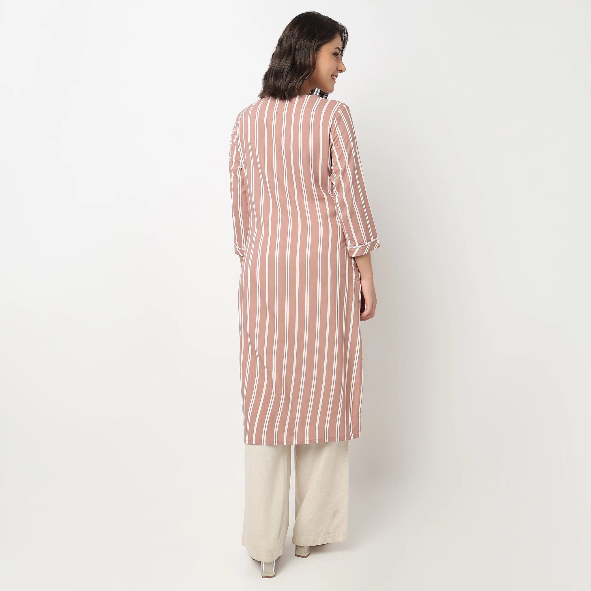 Printed Yoke Long Kurta - Image 3