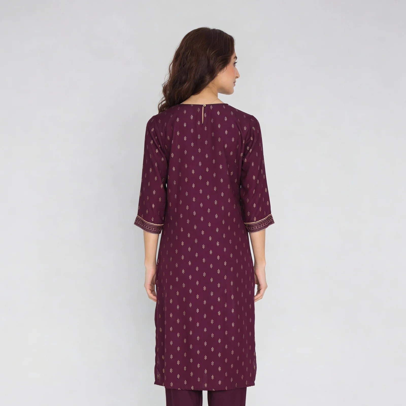 Printed Yoke With Lace Detailing Kurta - Image 8