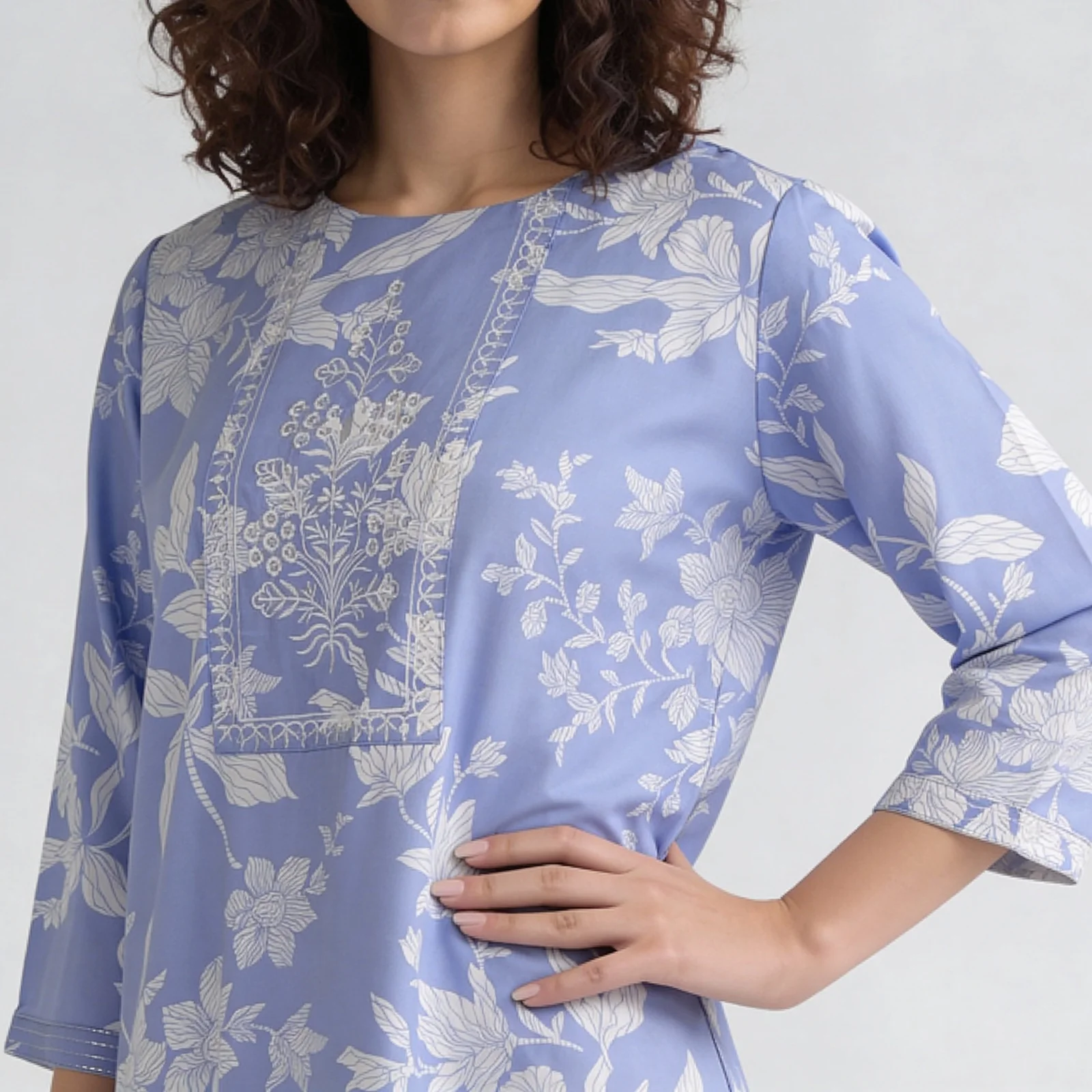 Floral Straight Kurta - Image 4