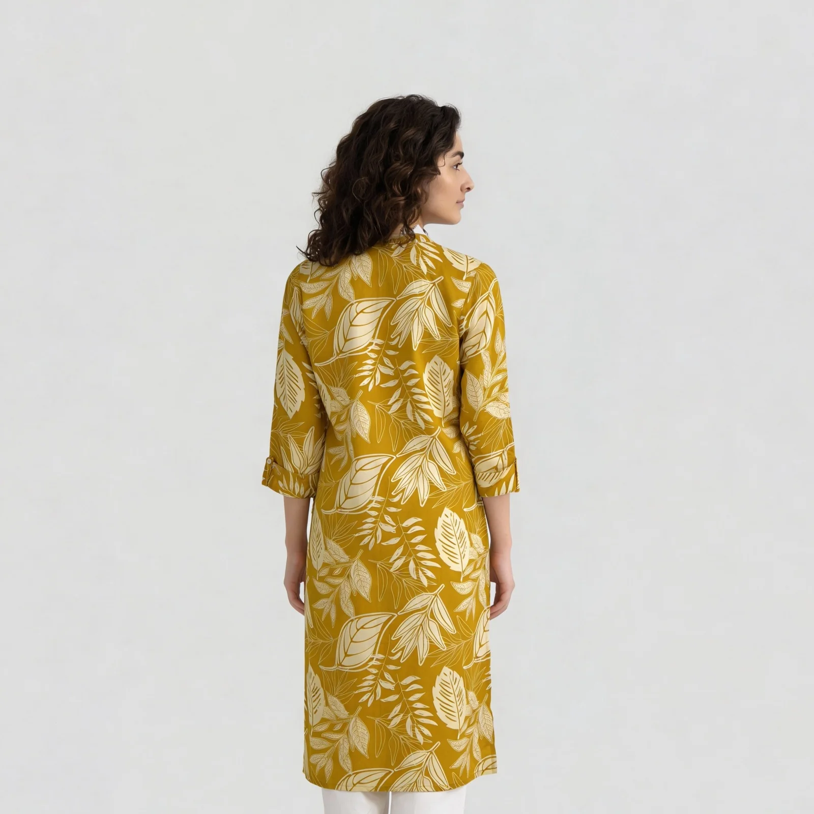 Printed Half Placket Long Kurta - Image 3