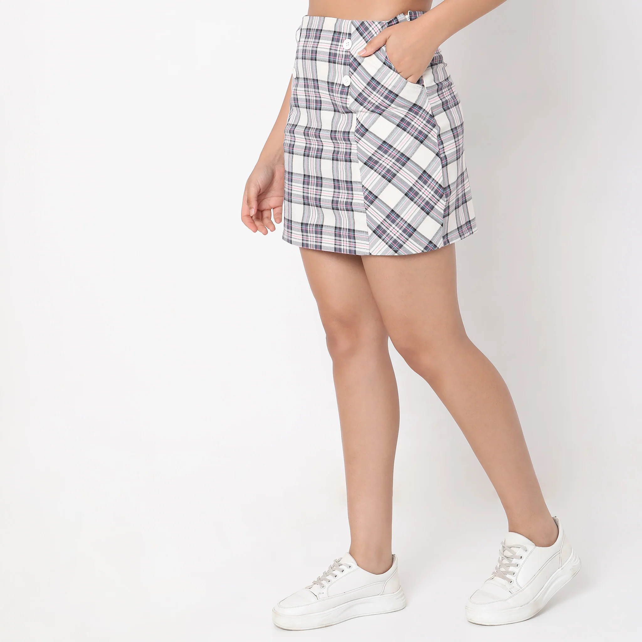 Regular Fit Checkered Mid Rise Skirt - Image 5