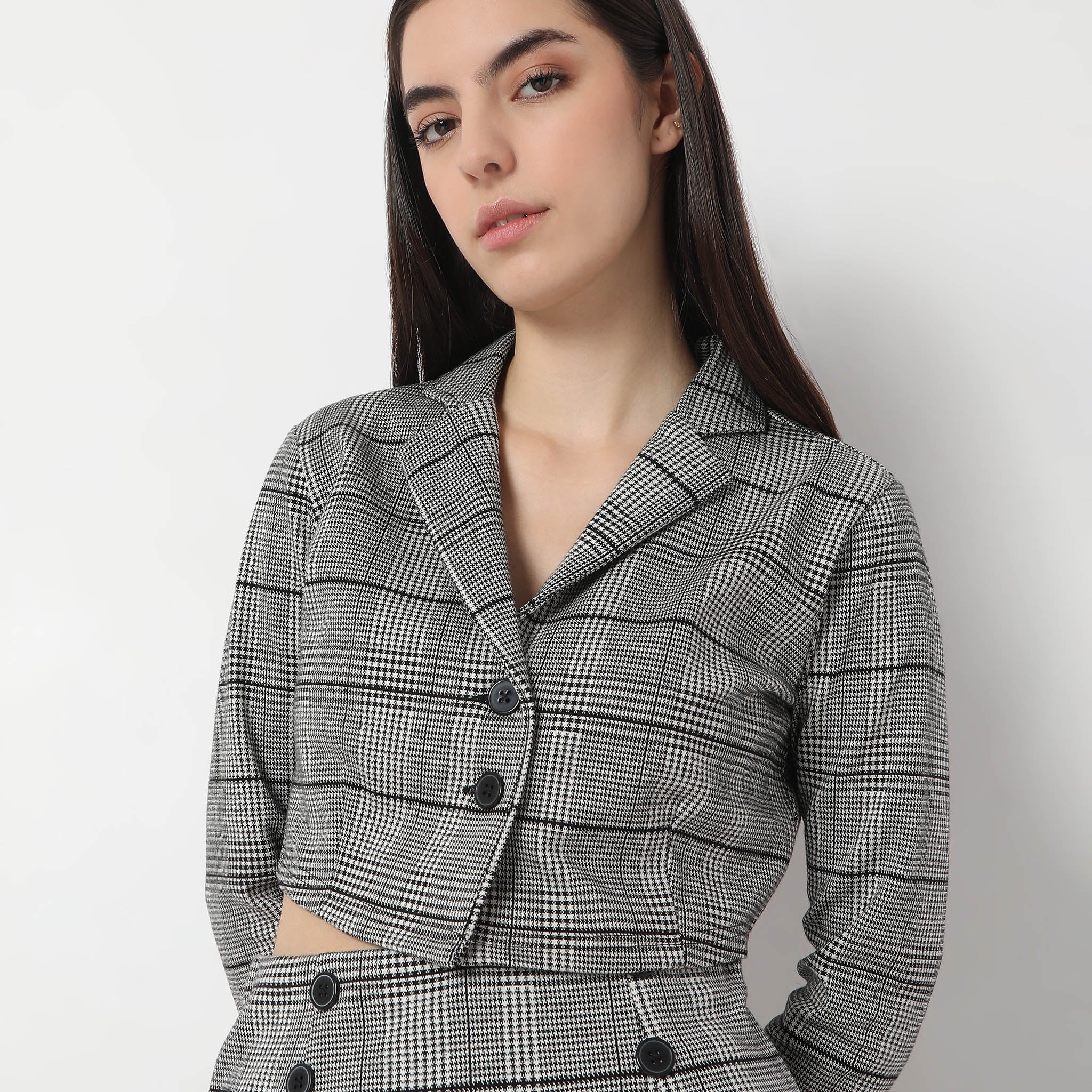 Checkered Lapel Collar Full Sleeve Crop T-Shirt - Image 4