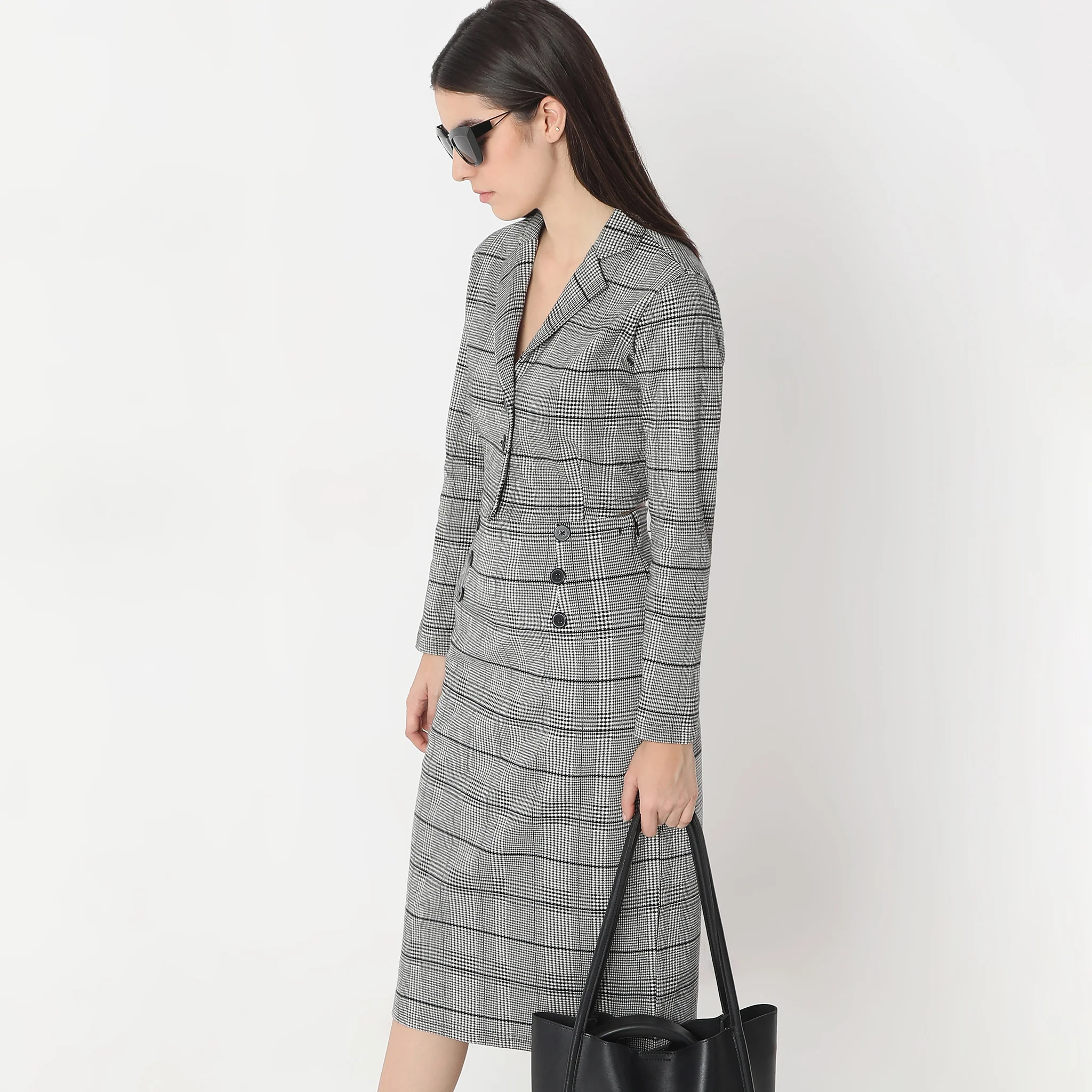 Checkered Lapel Collar Full Sleeve Crop T-Shirt - Image 5