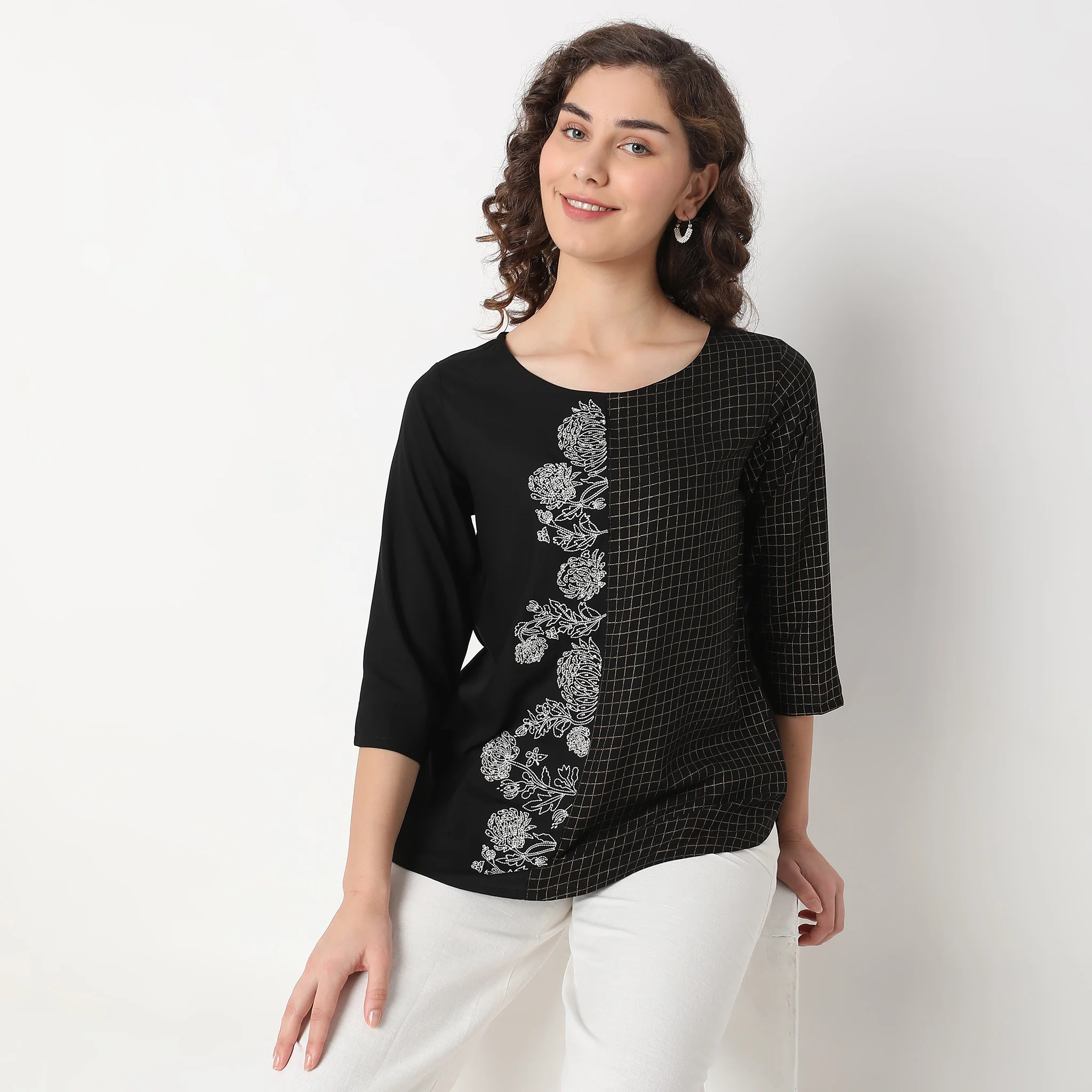 Regular Fit Checkered Top - Image 2