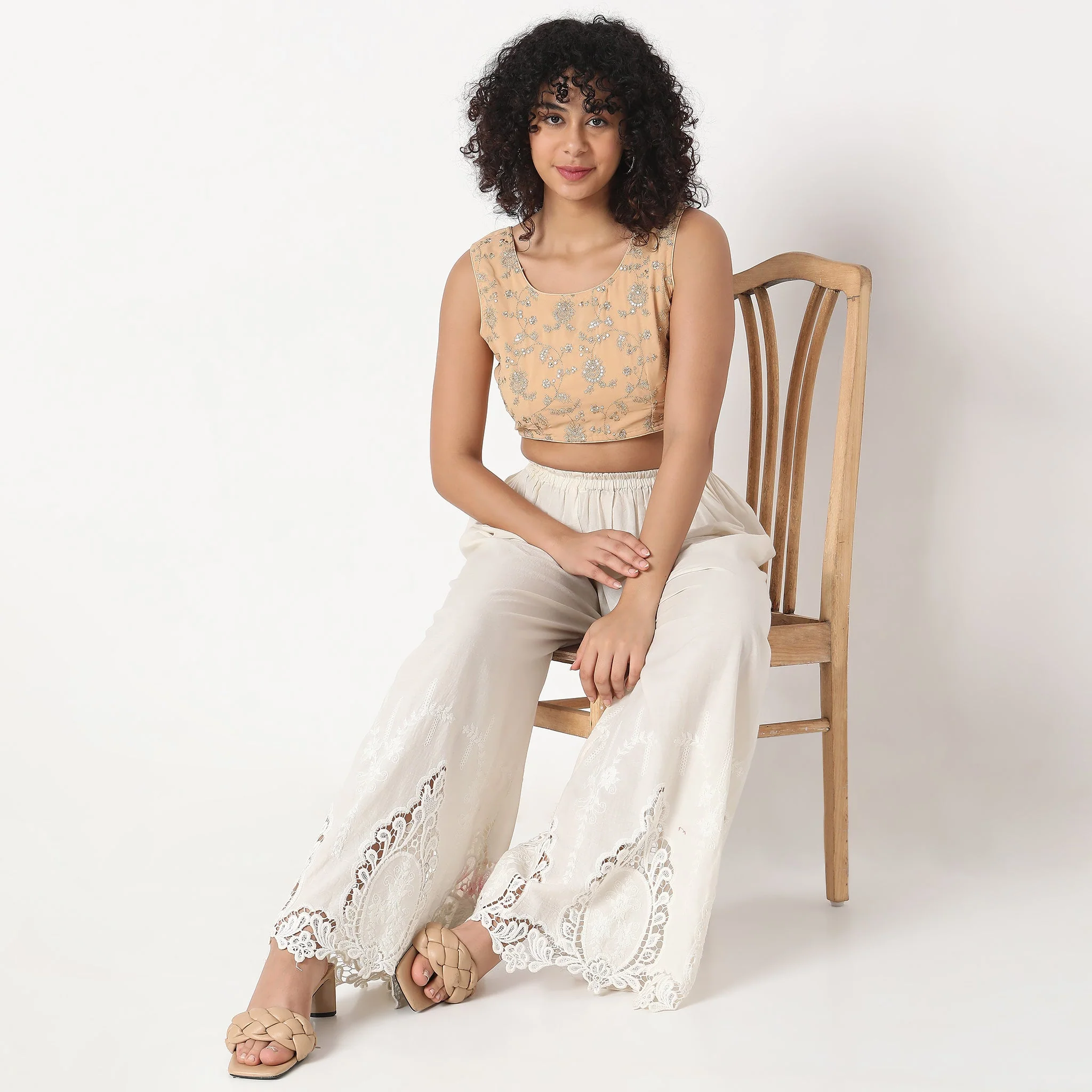 Regular Fit Embellished Crop Top - Image 6