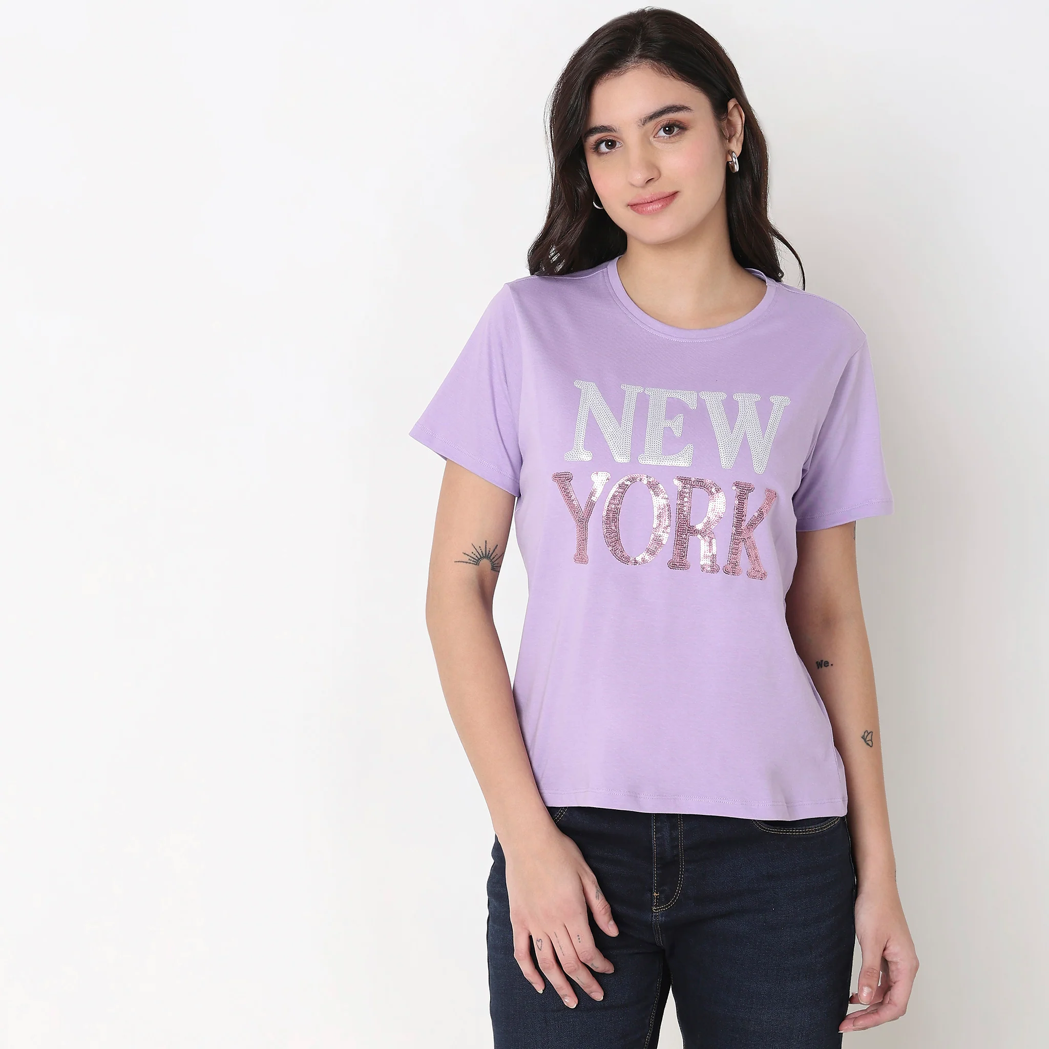 Regular Fit Embellished T-Shirt - Image 2