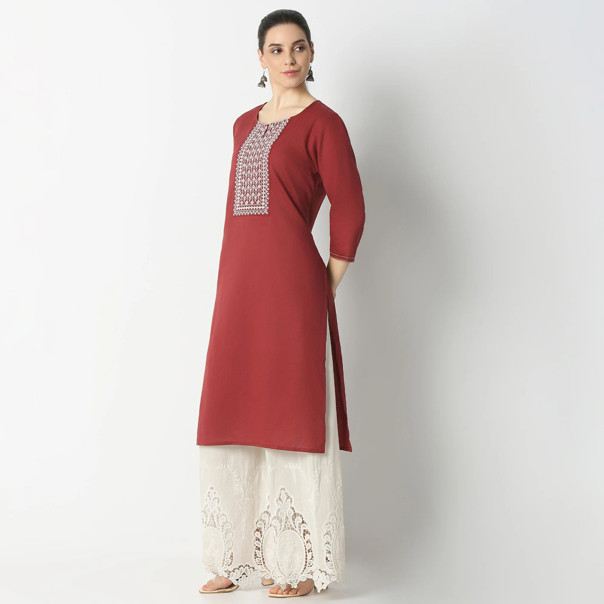 Embroidered Straight Kurta - Image 5