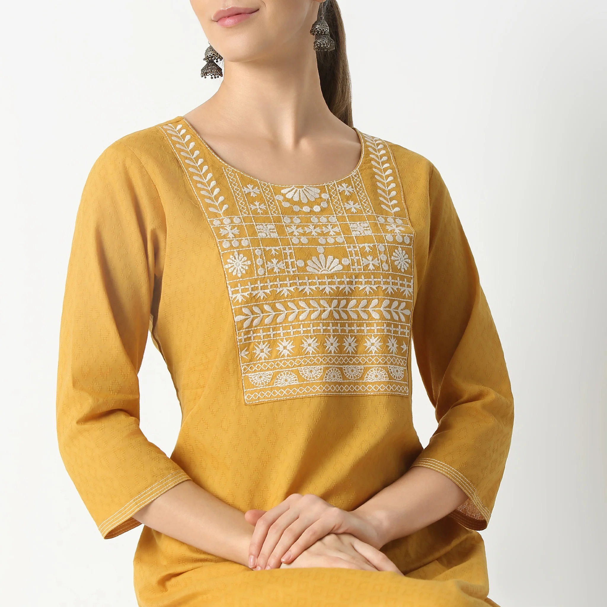 Embroidered Straight Kurta - Image 4