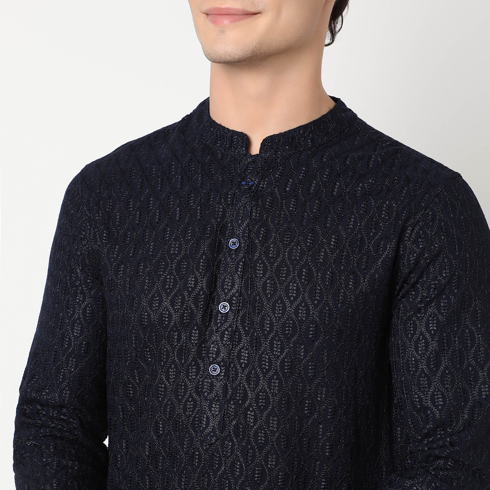 Regular Fit Embroidered Kurta - Image 4