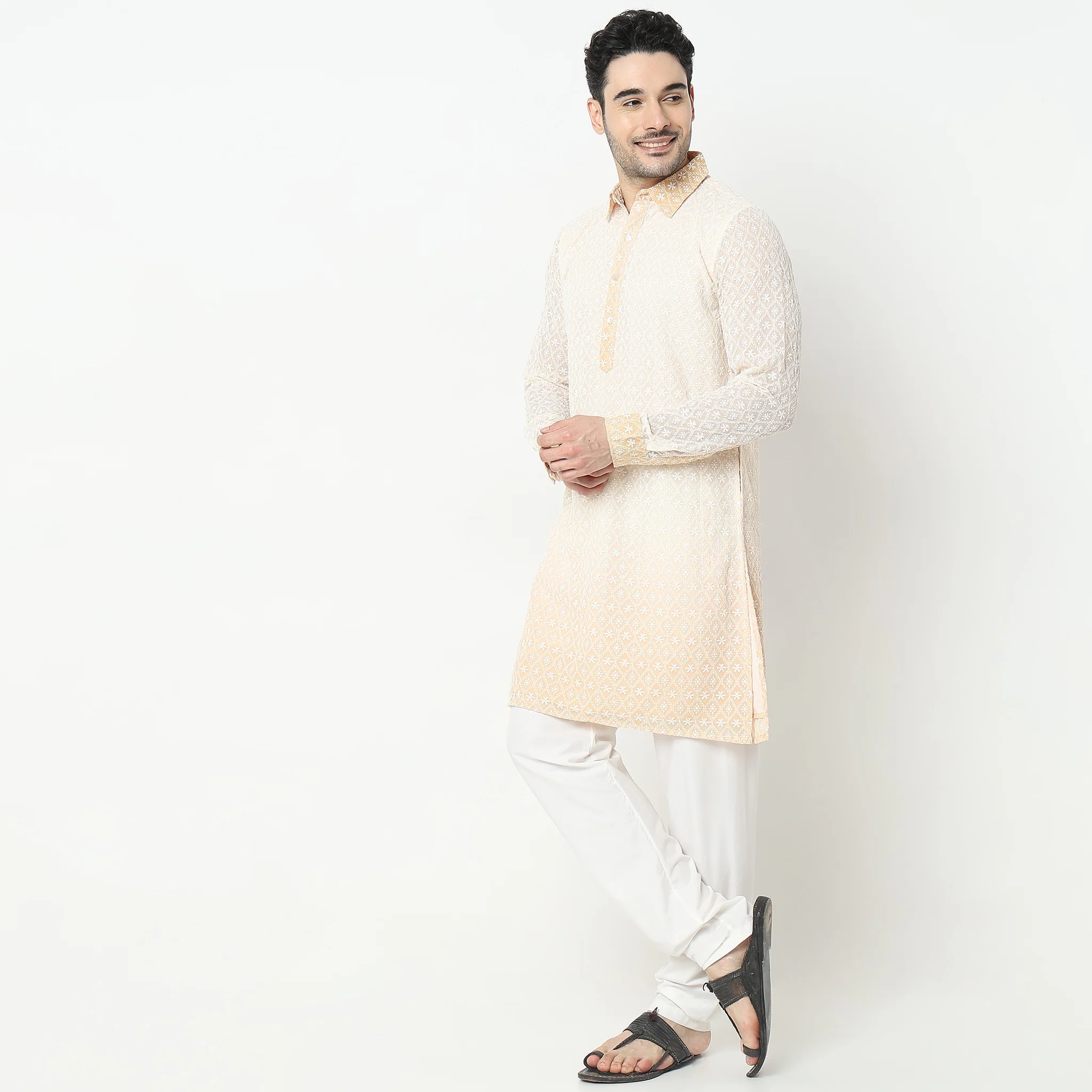 Regular Fit Embroidered Kurta - Image 5