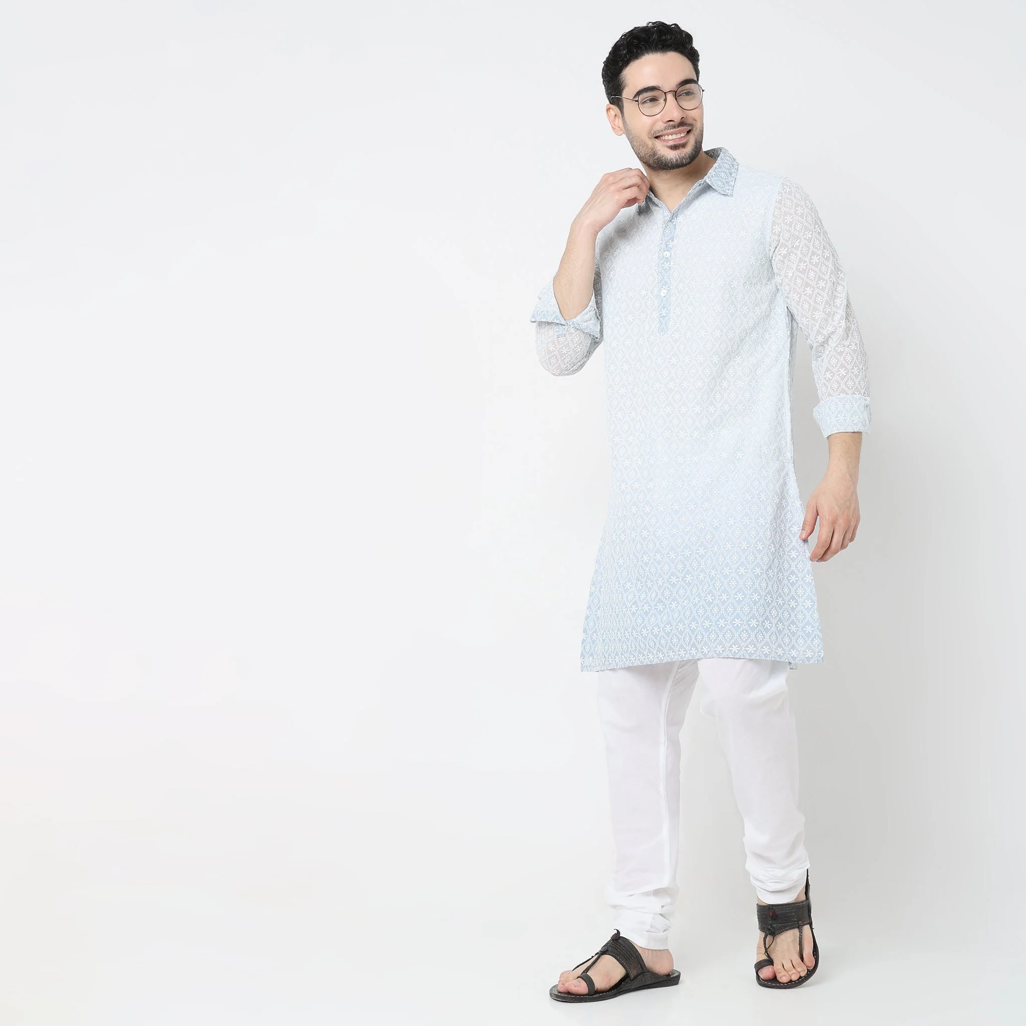 Regular Fit Embroidered Kurta - Image 6
