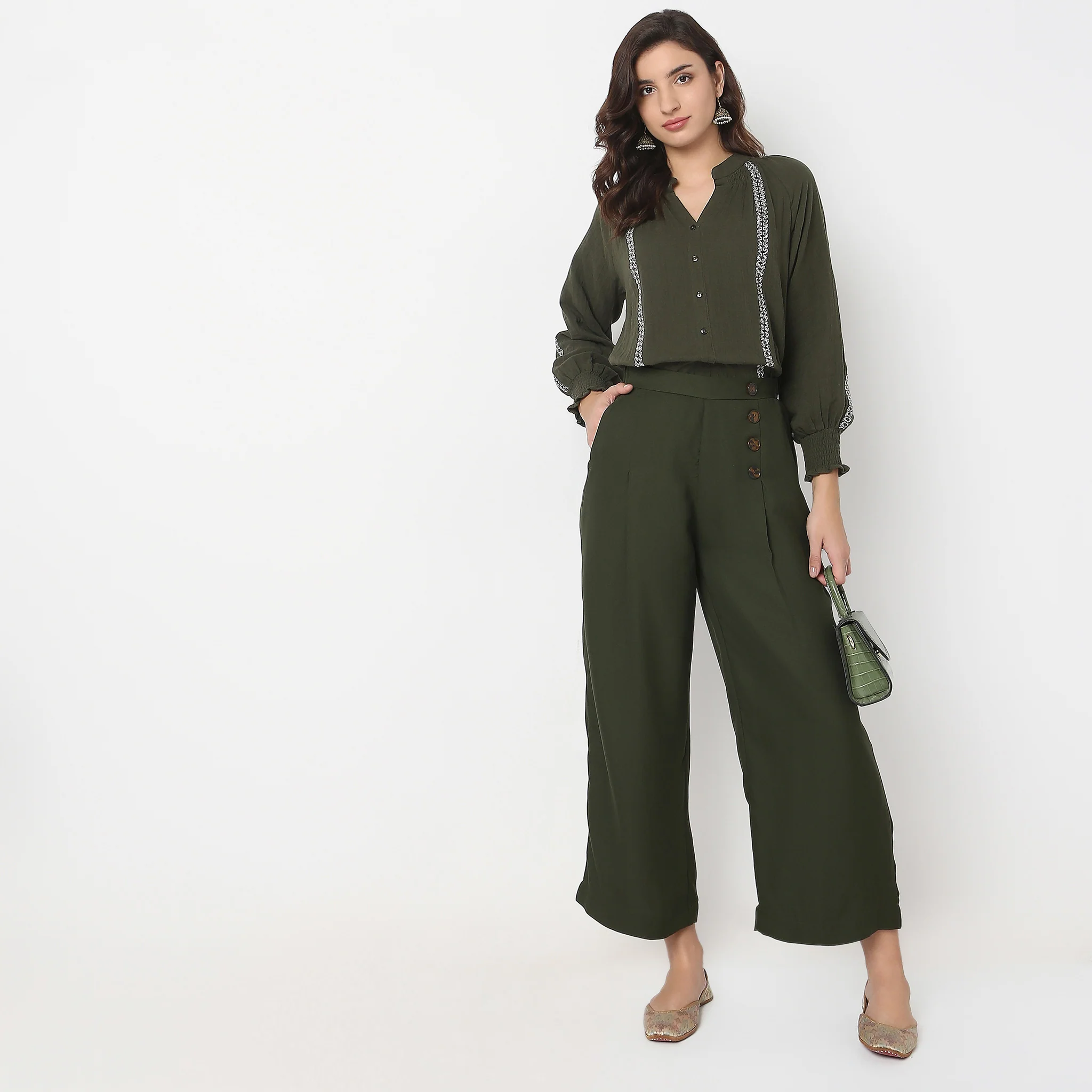 Regular Fit Embroidered Shirt - Image 2
