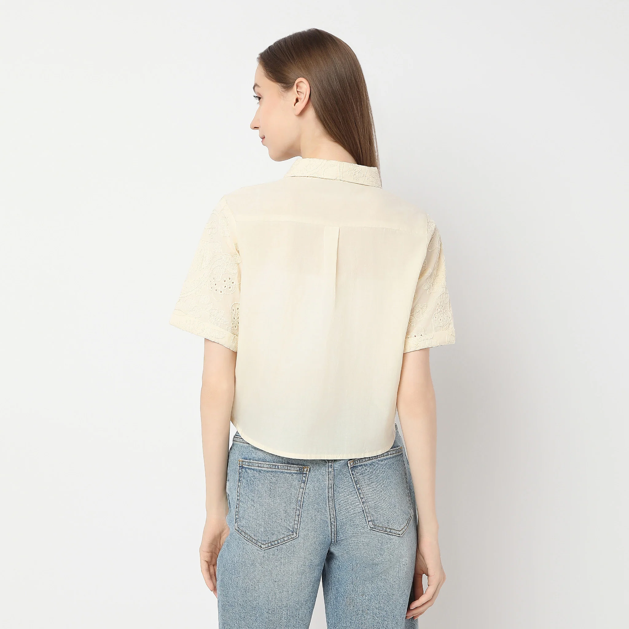 Regular Fit Embroidered Shirt - Image 3