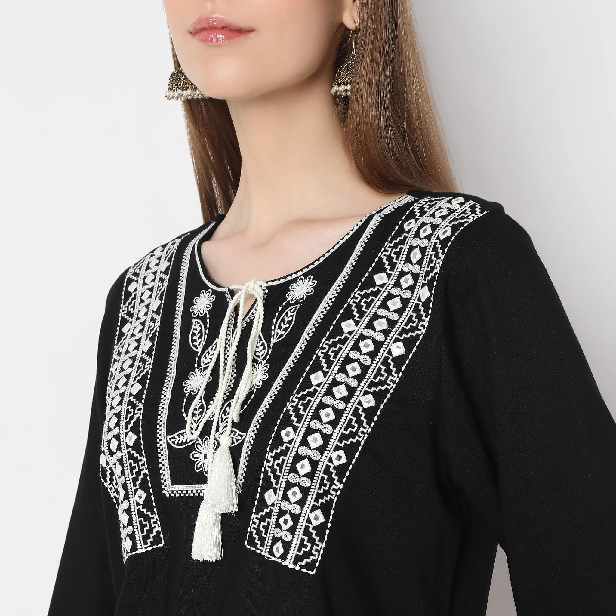 Regular Fit Embroidered Top - Image 4