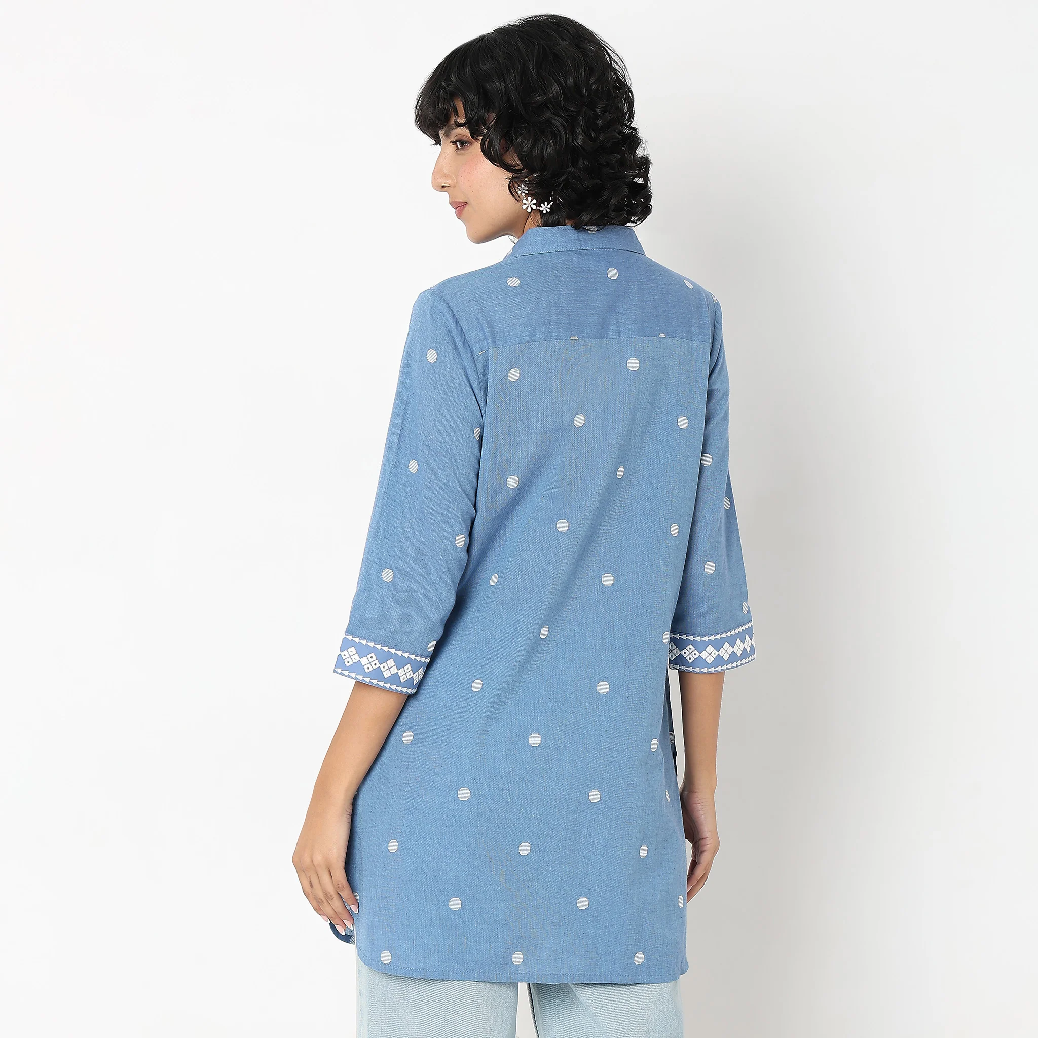 Regular Fit Embroidered Tunic - Image 3