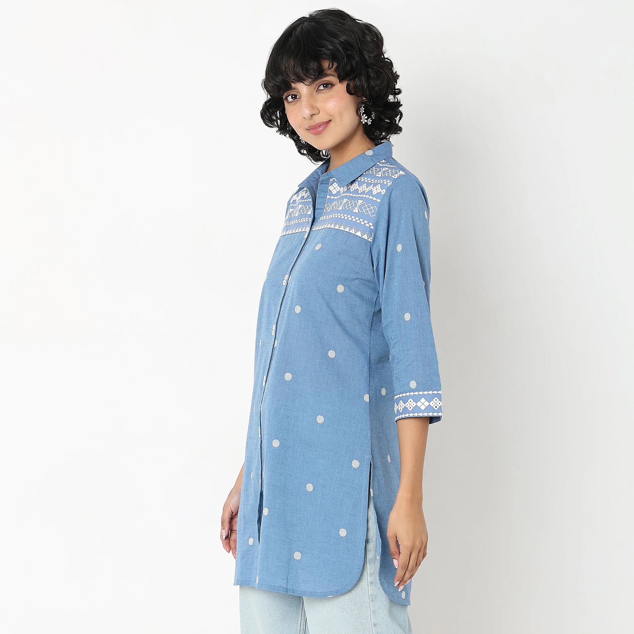 Regular Fit Embroidered Tunic - Image 5