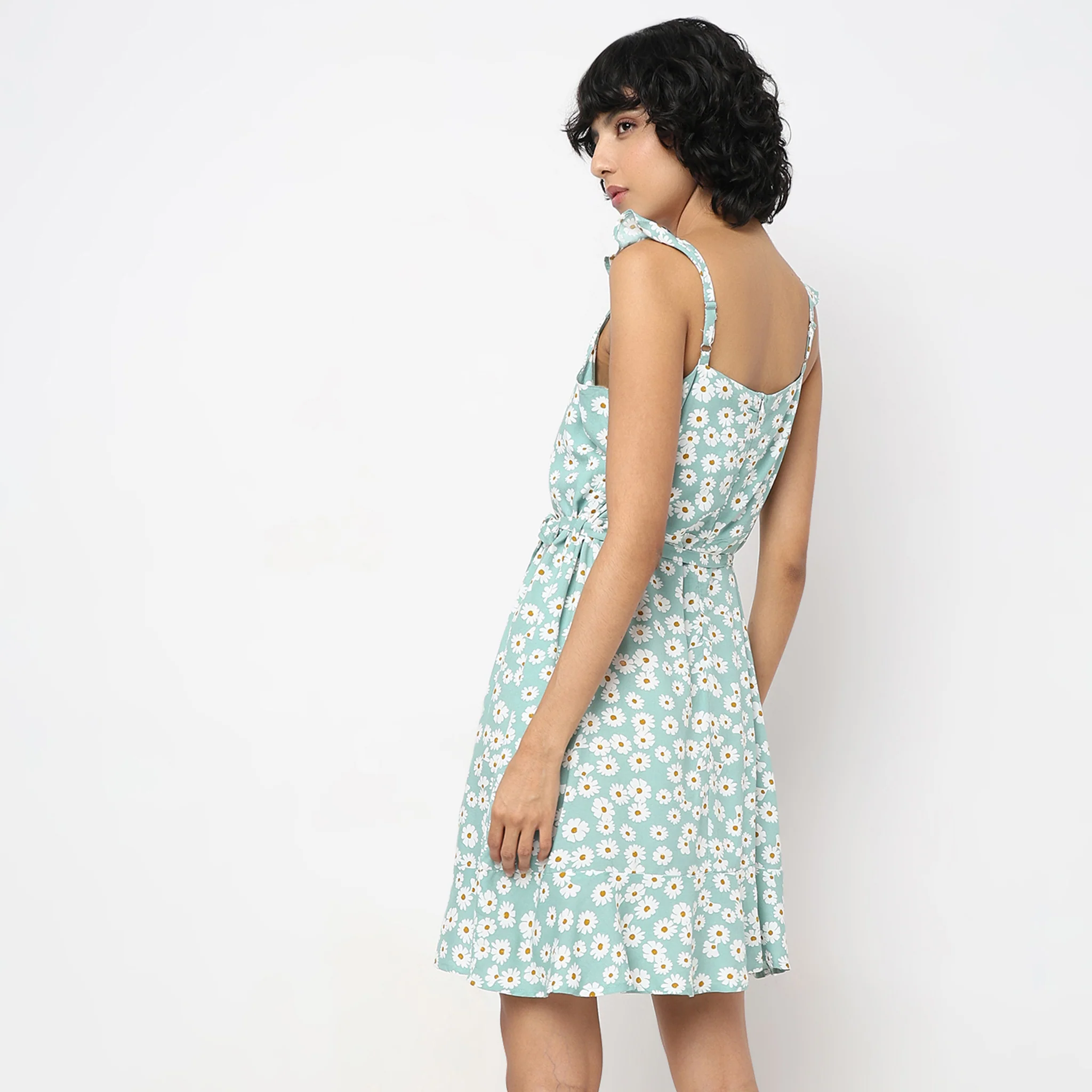 Regular Fit Floral Gown - Image 3