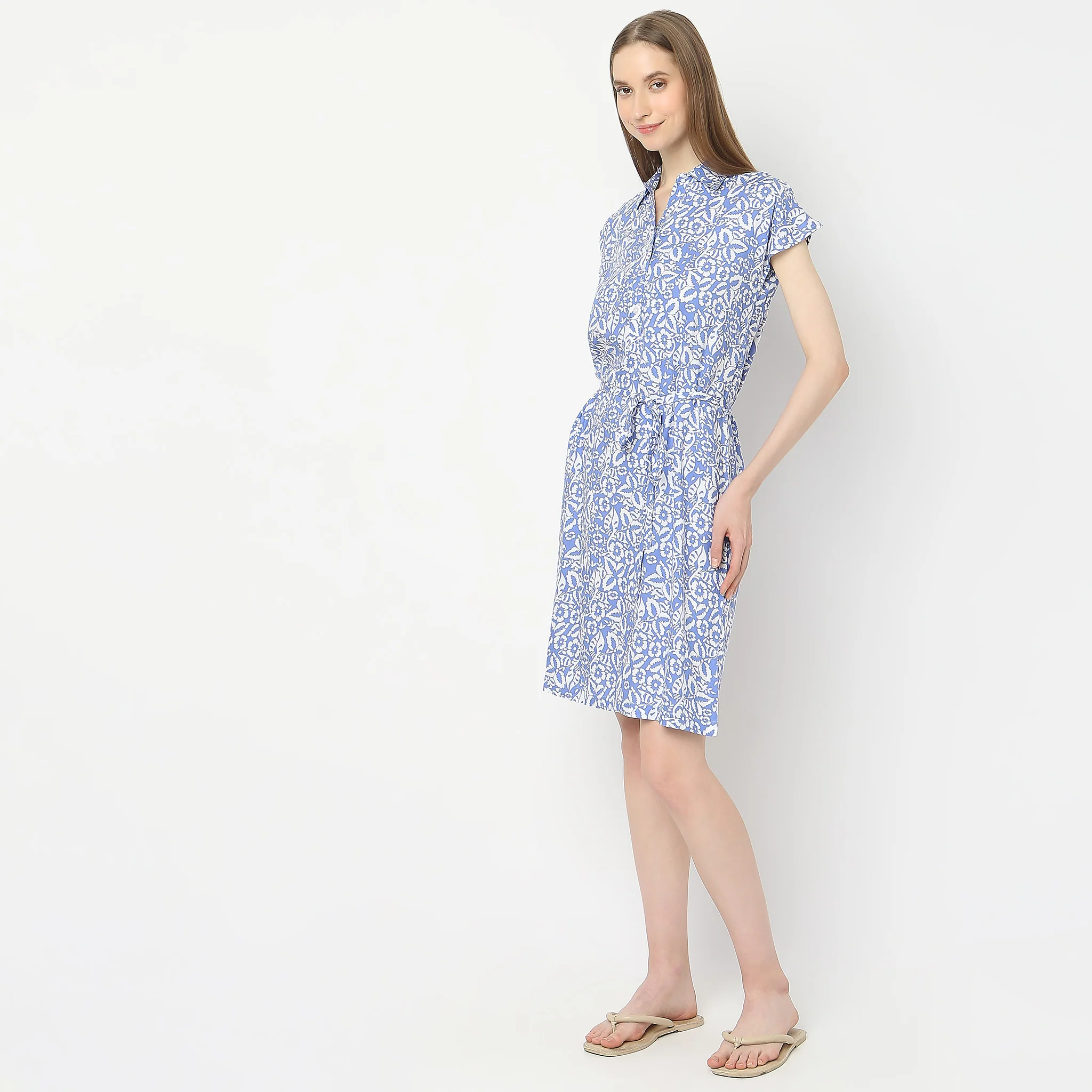 Regular Fit Floral Gown - Image 5