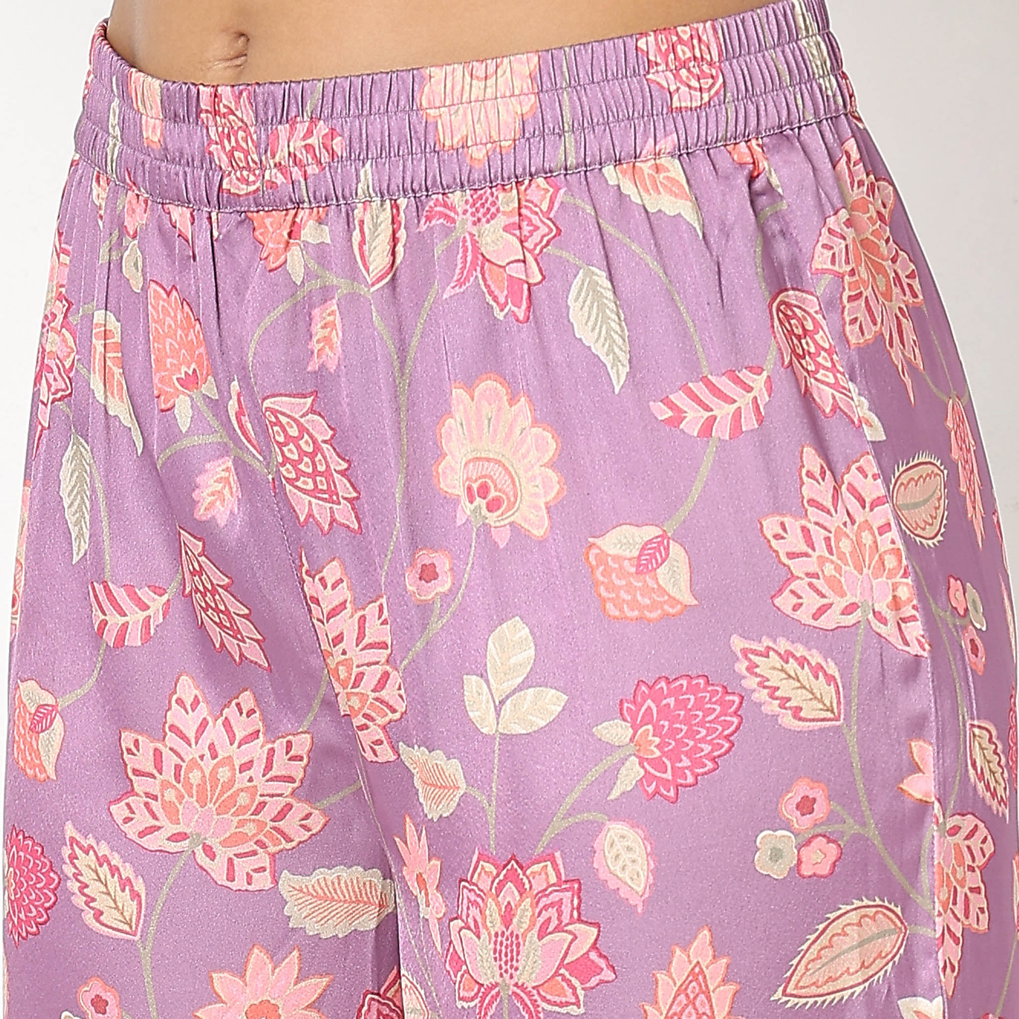 Regular Fit Floral Kurta With Pant Co-Ords - Image 7