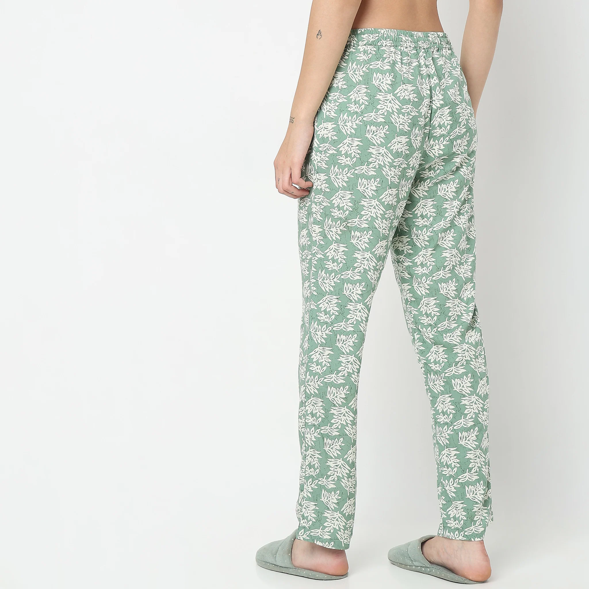 Woven Floral Mid Rise Lounge Pyjamas - Image 3