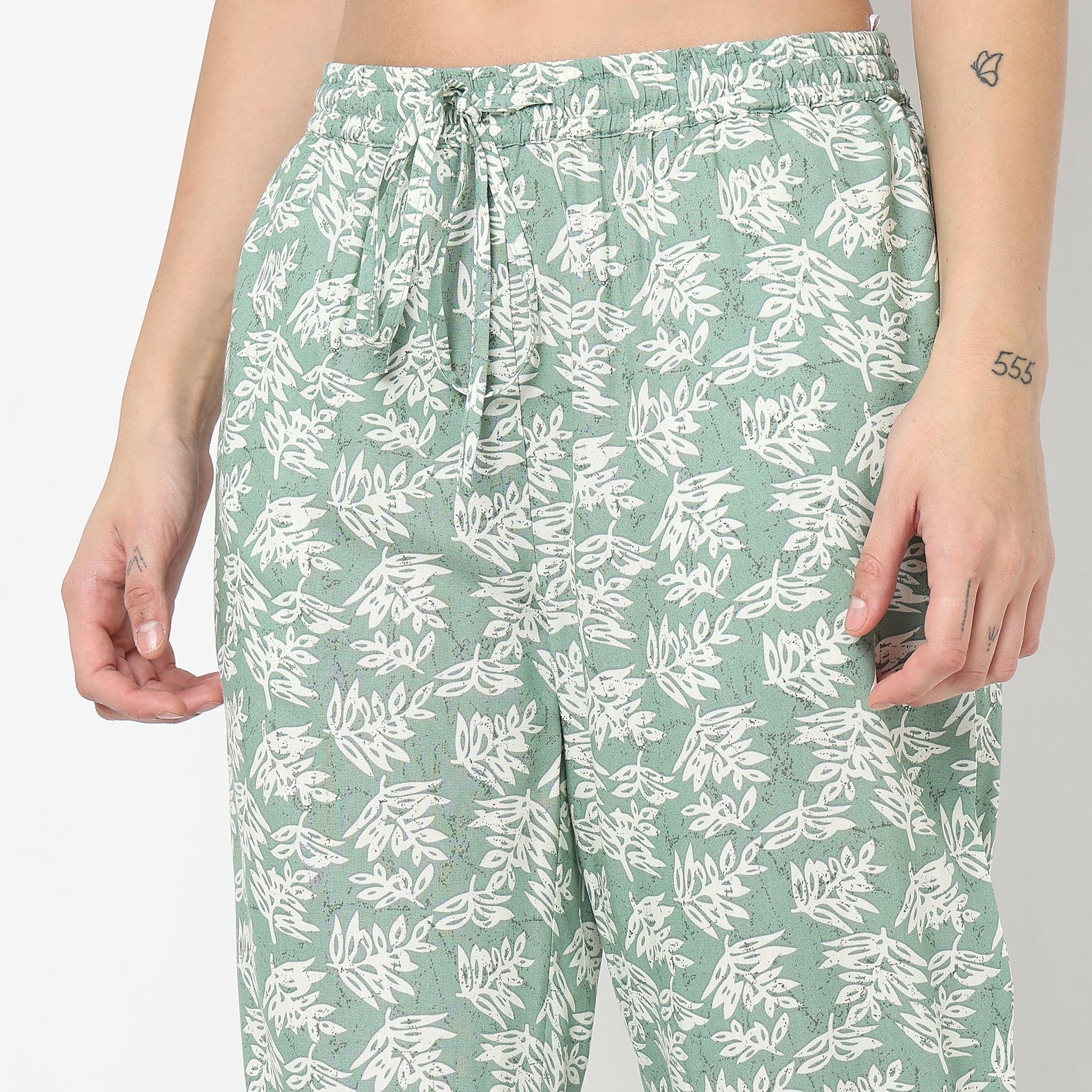Woven Floral Mid Rise Lounge Pyjamas - Image 4