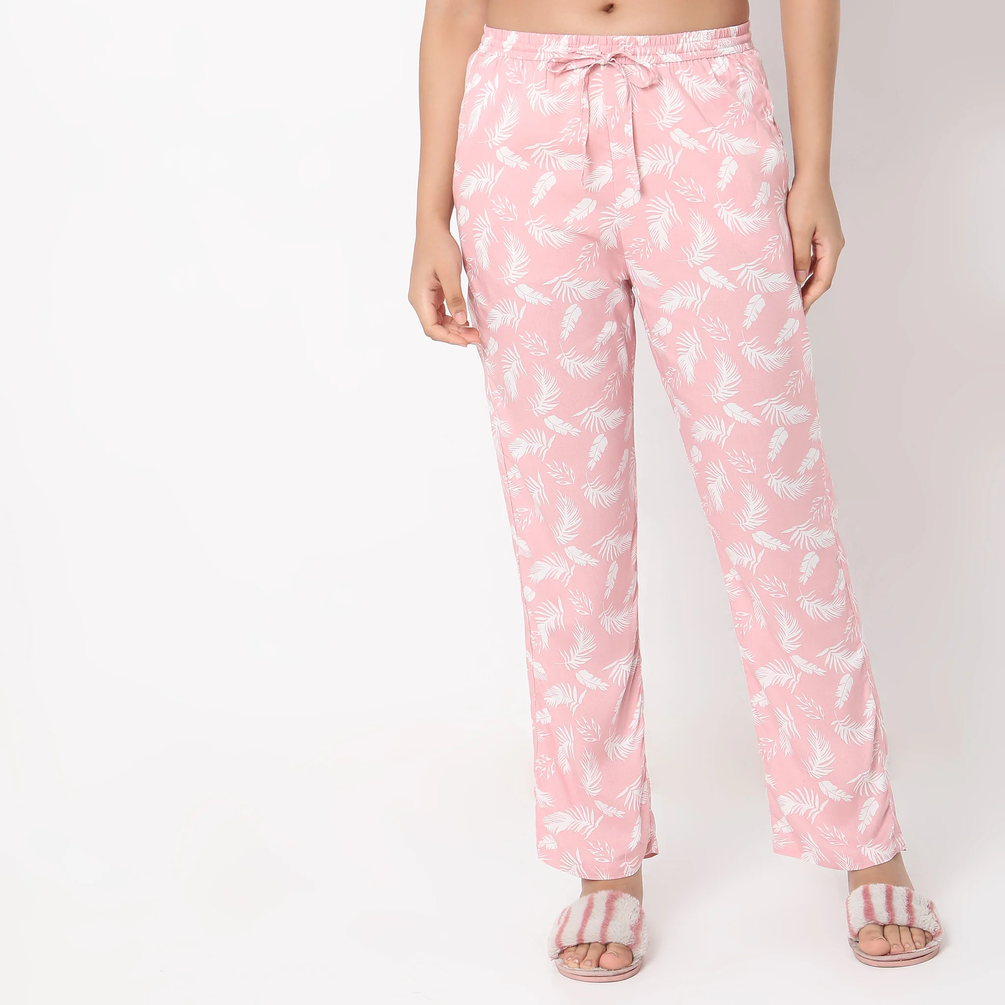 Woven Floral Top With Pyjama Sleepwear Set - Image 6