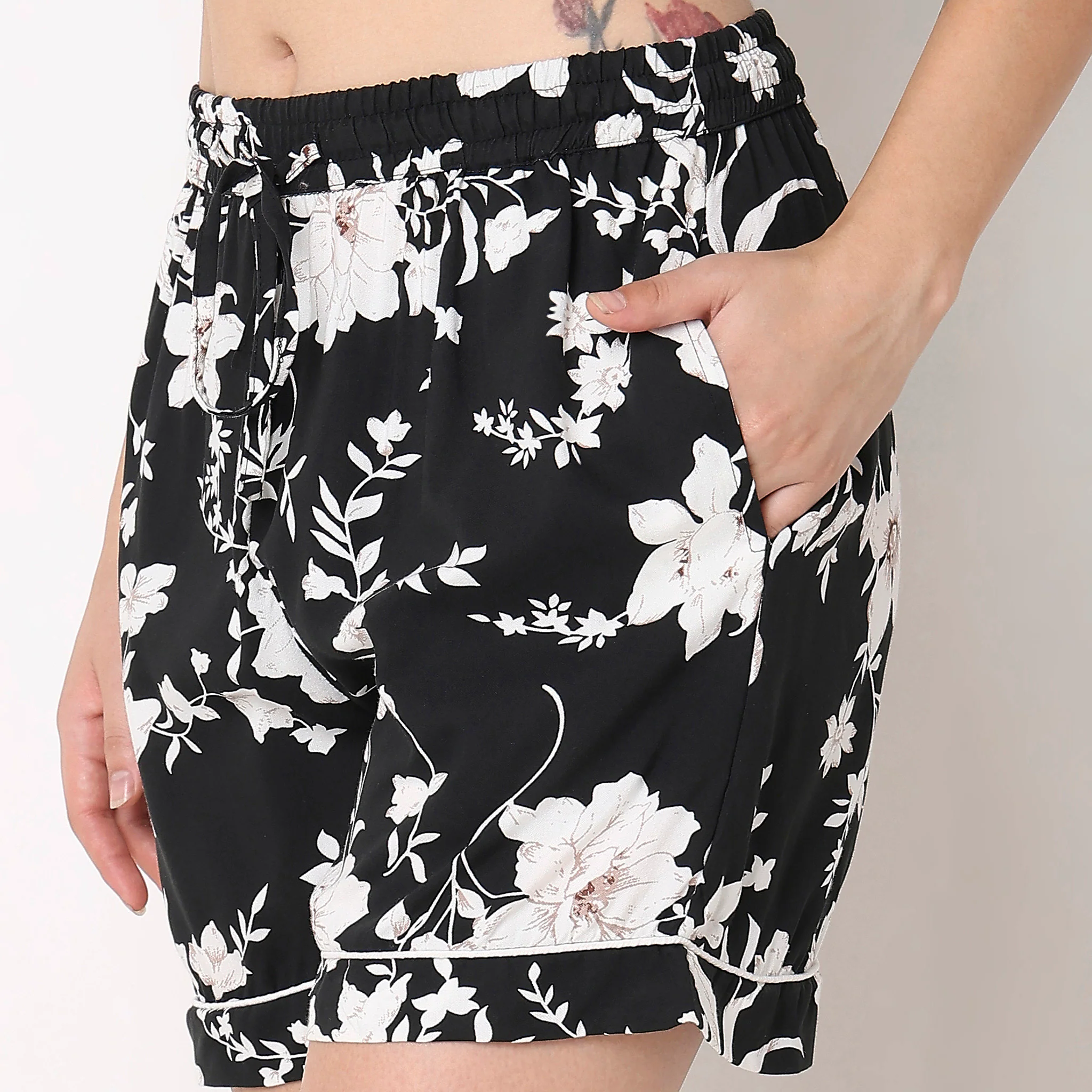 Woven Floral Top With Shorts Sleepwear Set - Image 7