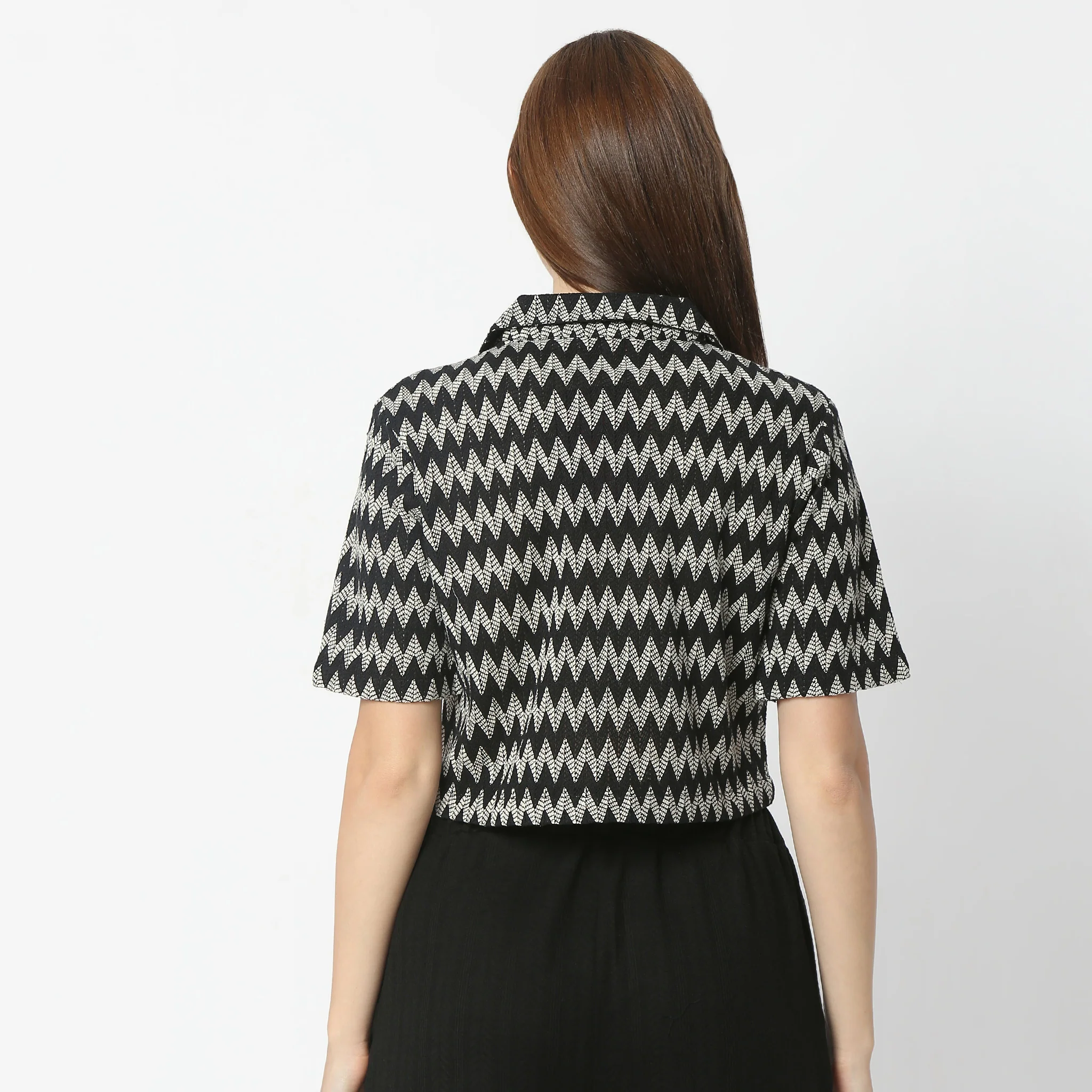 Geometric Lapel Collar Elbow Sleeve Crop Top - Image 3