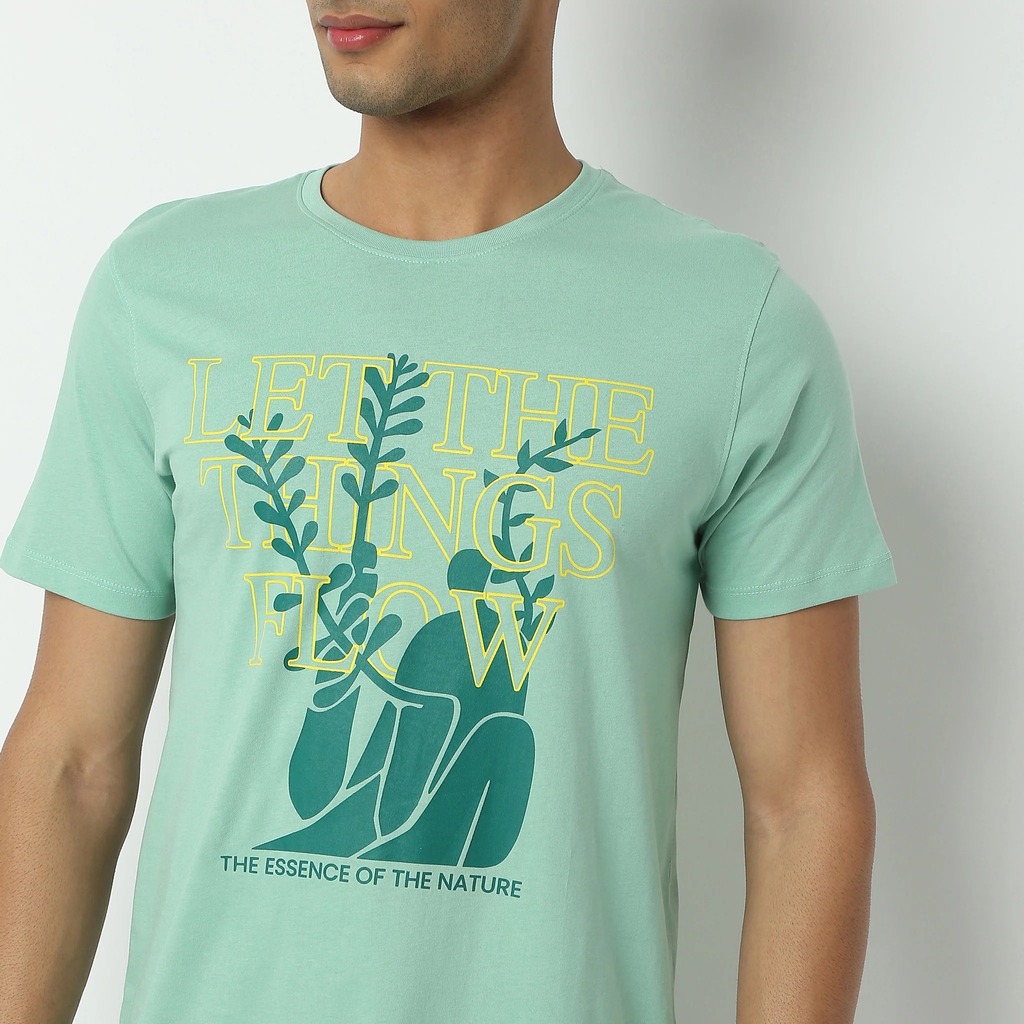 Crew Neck Half Sleeve Graphitee T-Shirt - Image 4