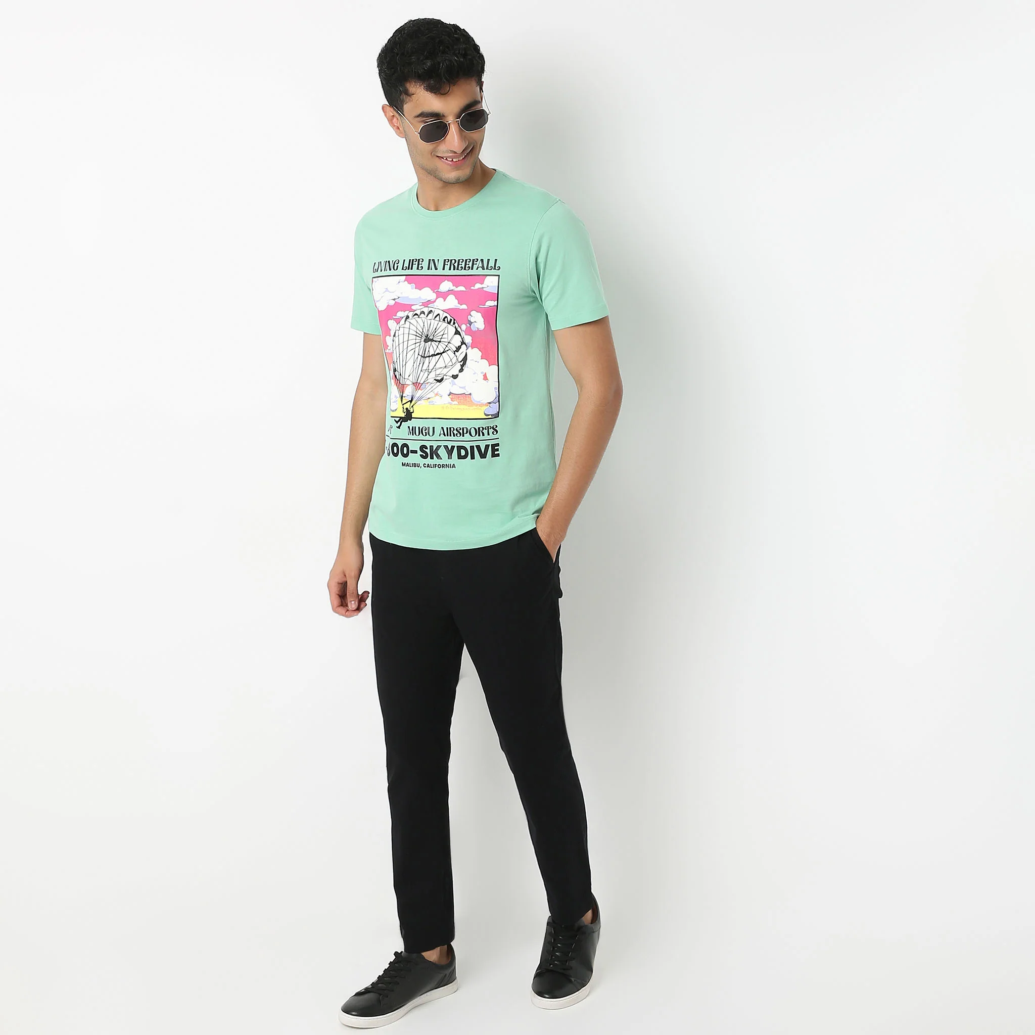 Crew Neck Graphic T-Shirt