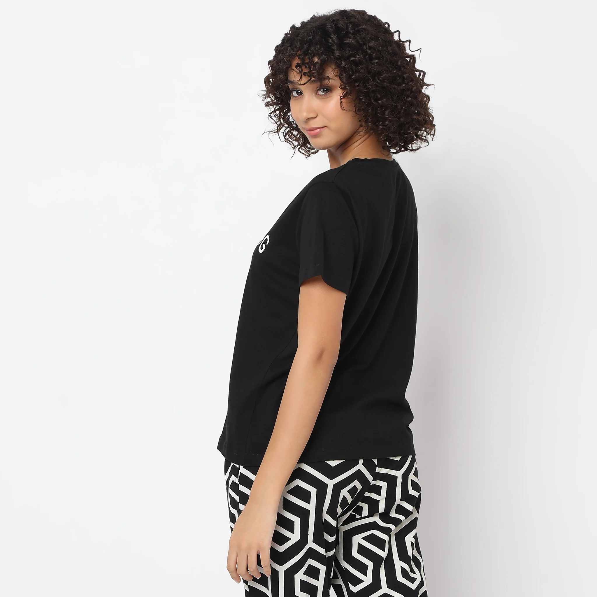 Knitted Graphic Lounge T-Shirt - Image 3